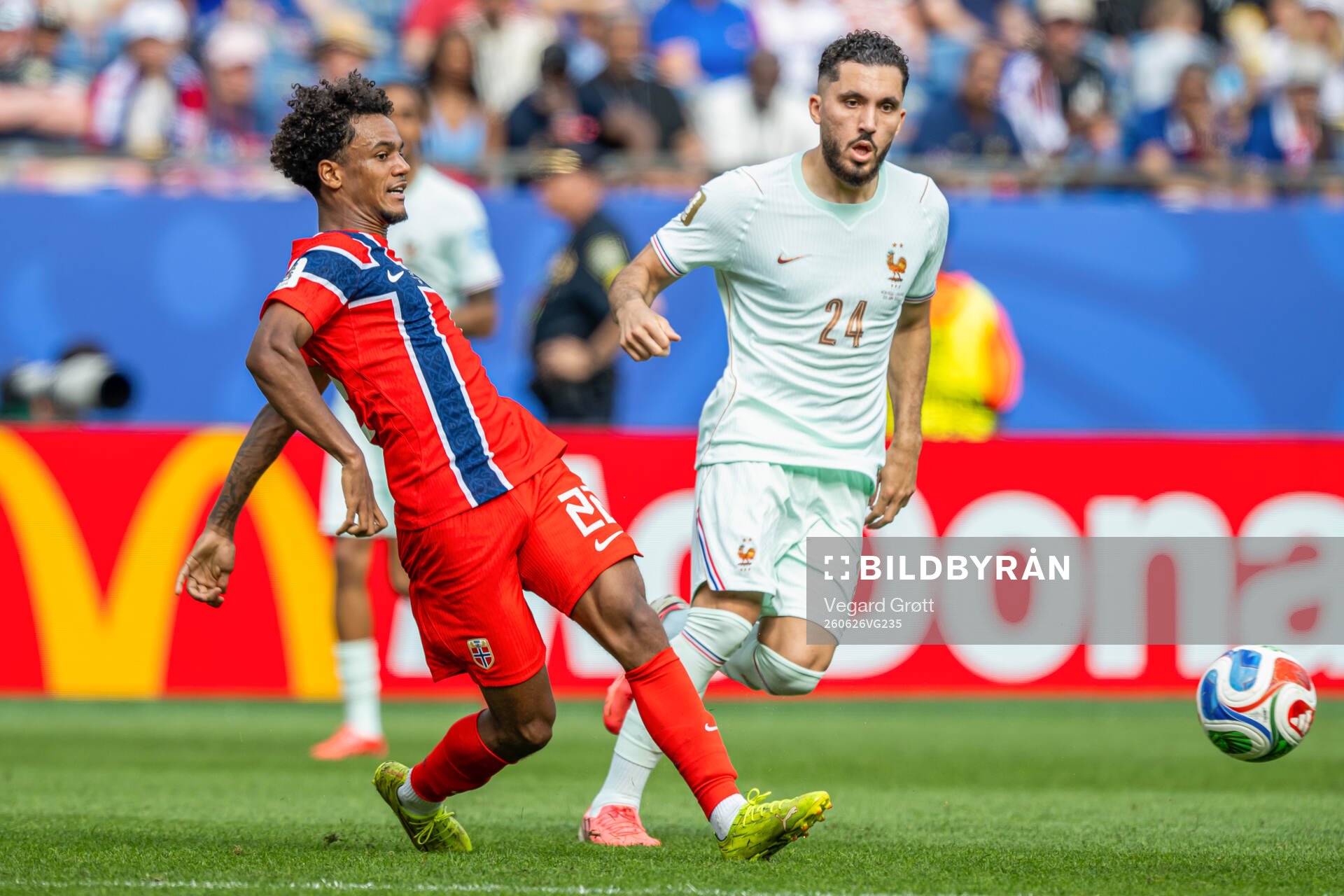 Oscar Bobb of Norway and Rayan Cherki of France