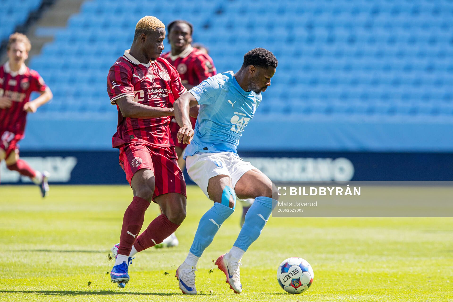 Midtjyllands Djé Beni och Malmö FFs Emmanuel Ekong