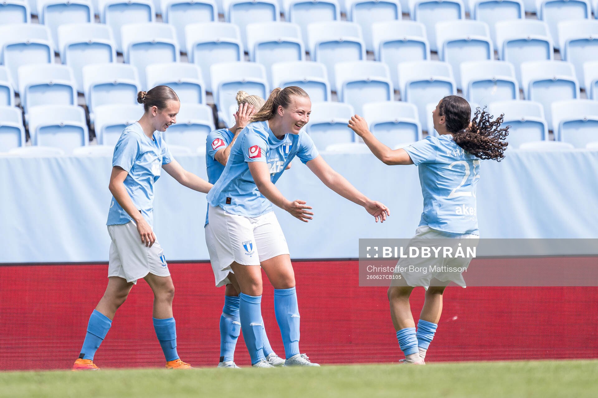 Malmö FFs Sara Kanutte Sørensen Fornes och Mayar Khatawi