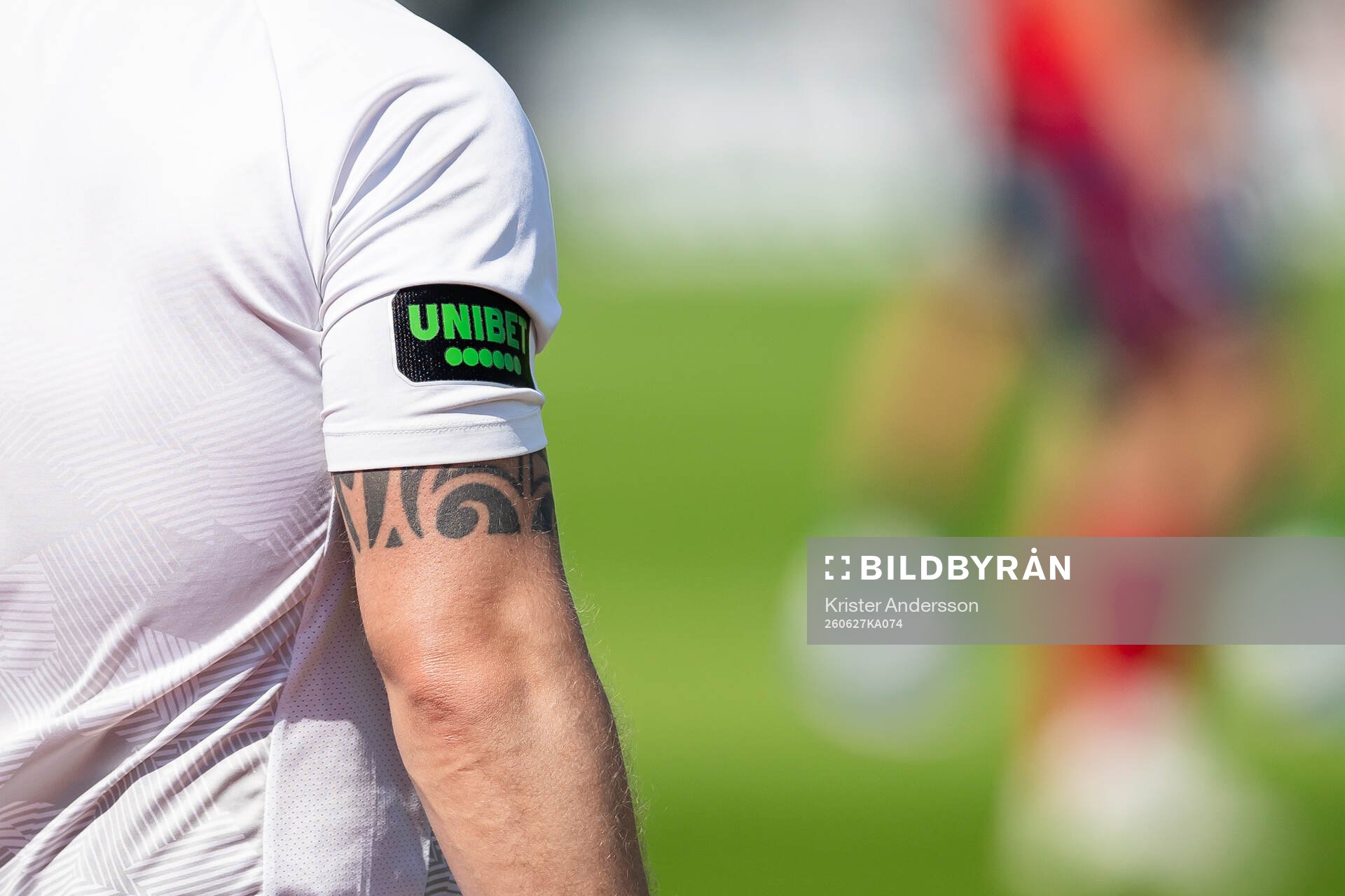 UNIBET logo på en tröja