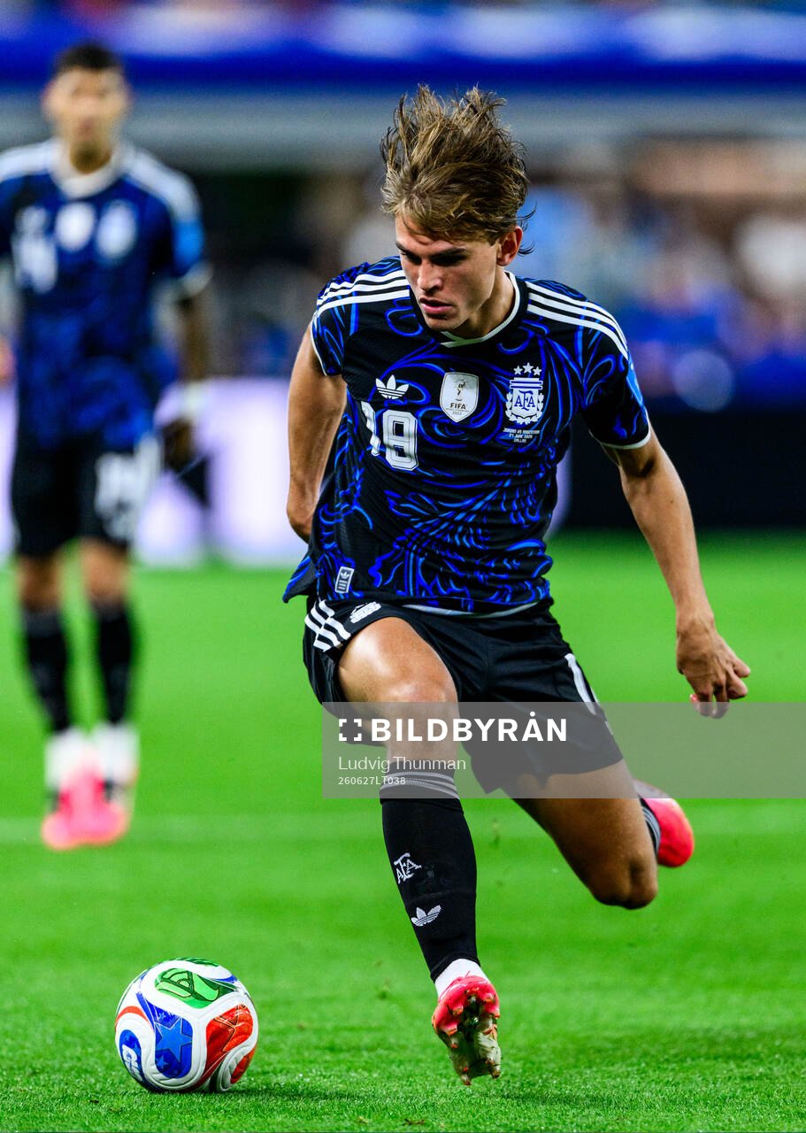 Nico Paz of Argentina