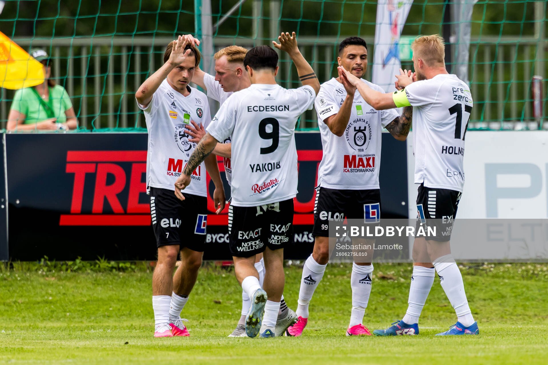 Örebros Samuel Wikman jublar
