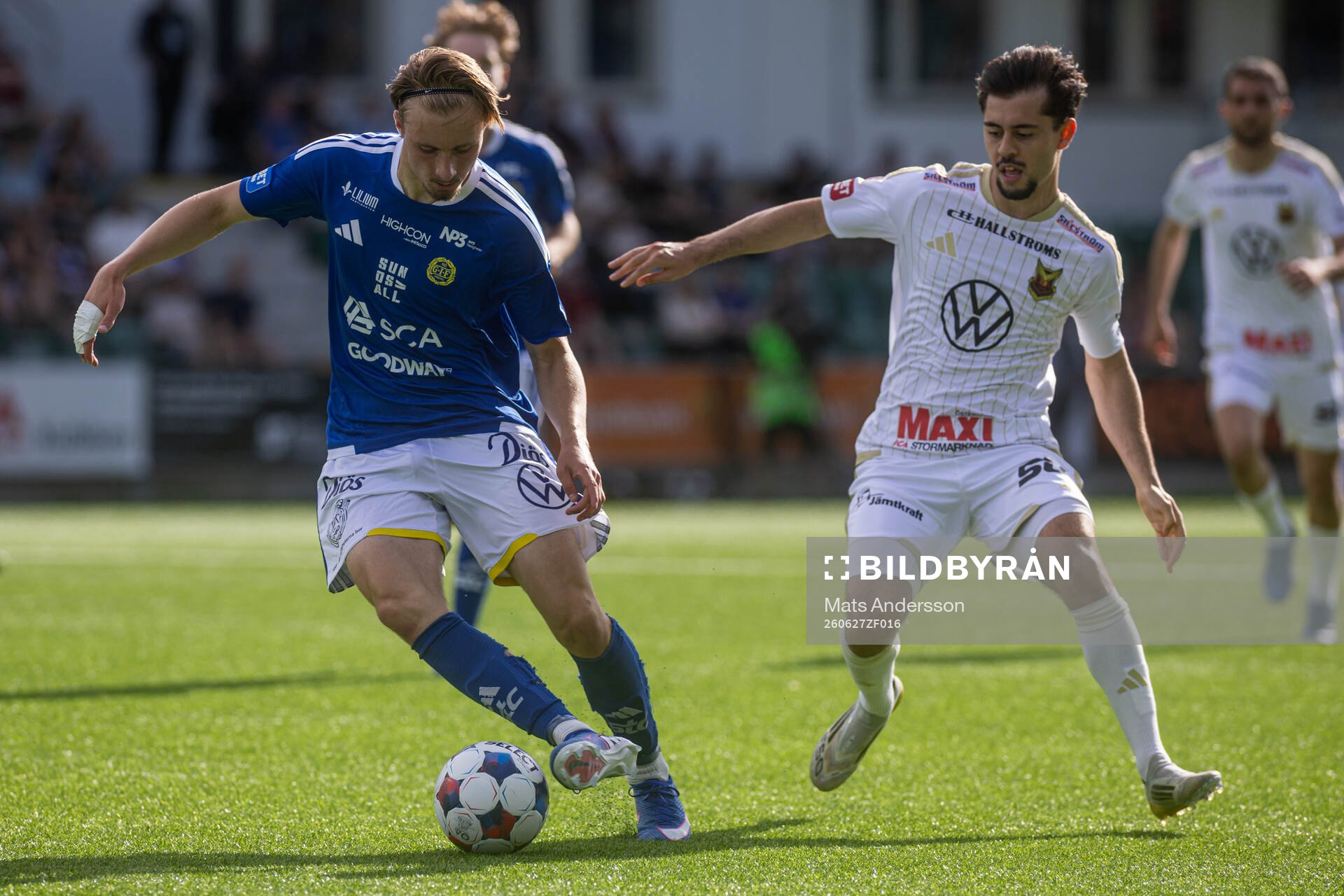 GIF Sundsvalls Malte Hallin och Östersunds Emil Özkan
