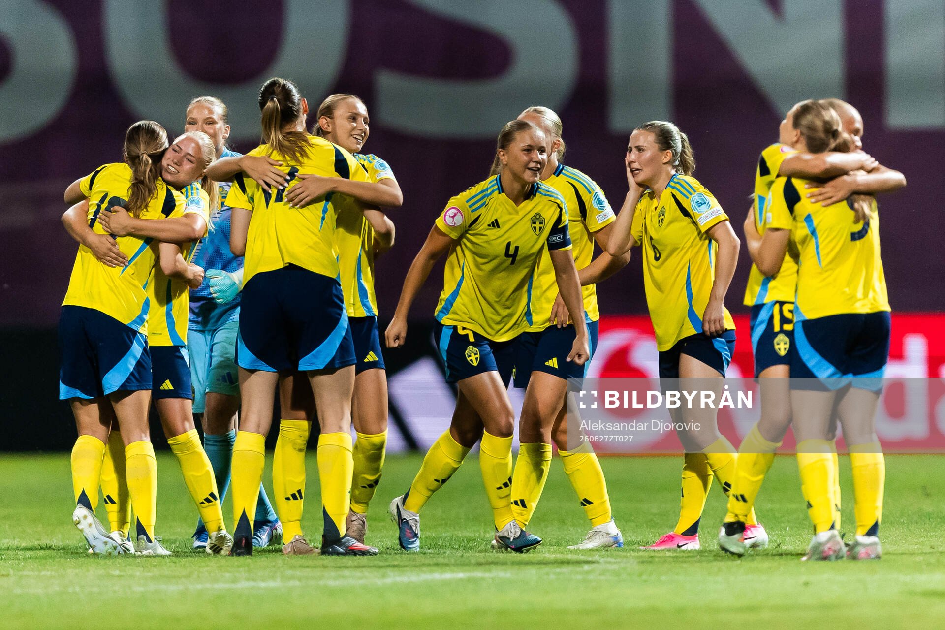 Players of Sweden celebrate