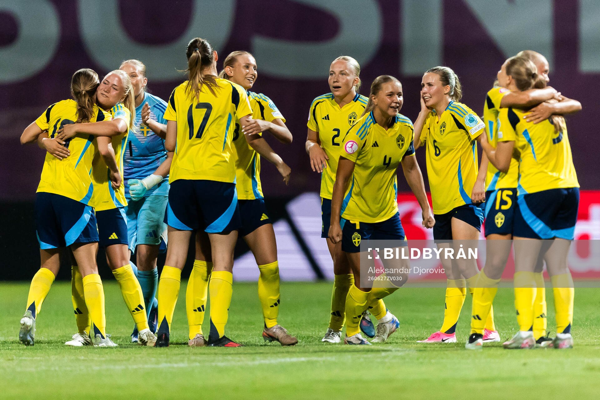 Players of Sweden celebrate