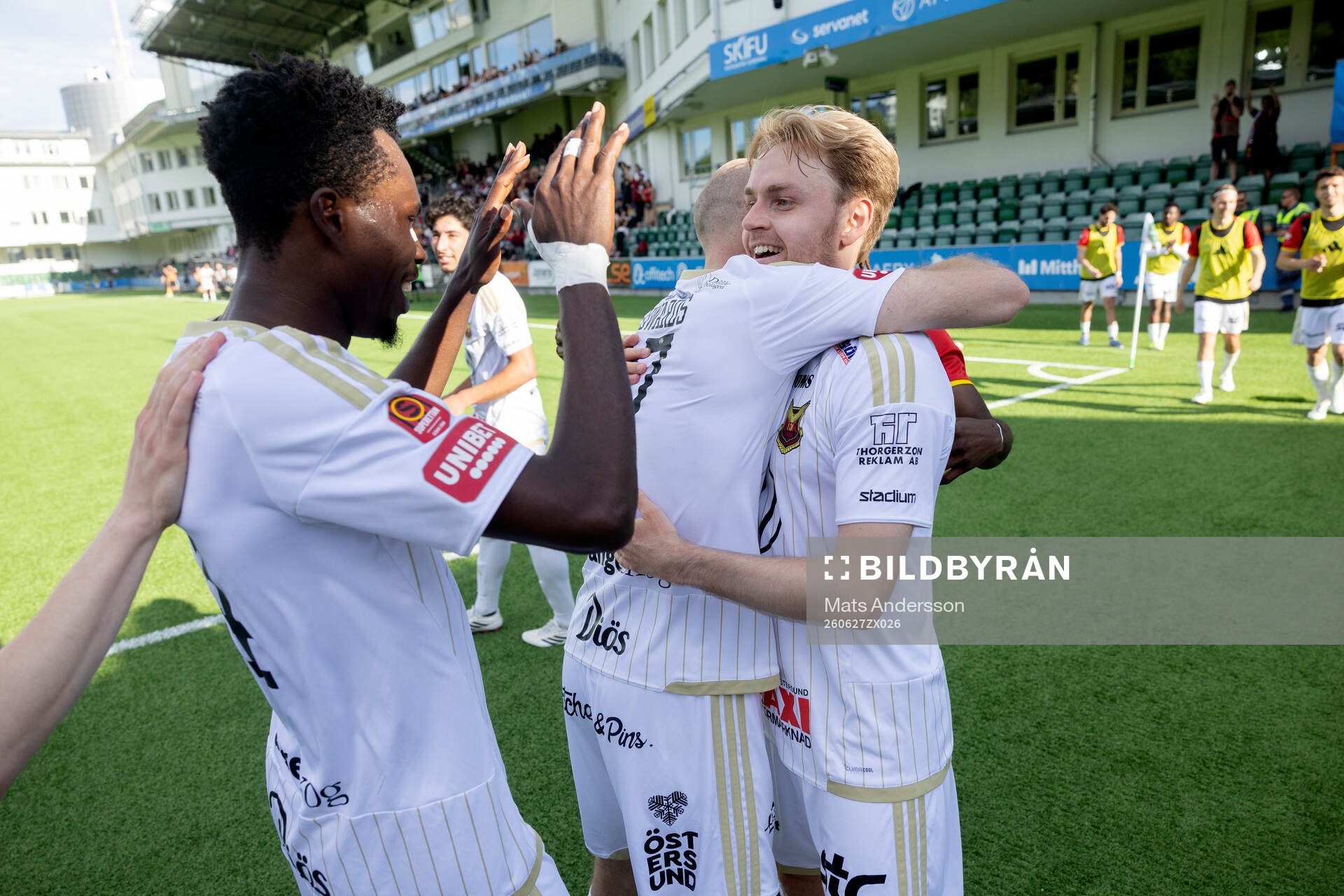 Östersunds Simon Marklund jublar