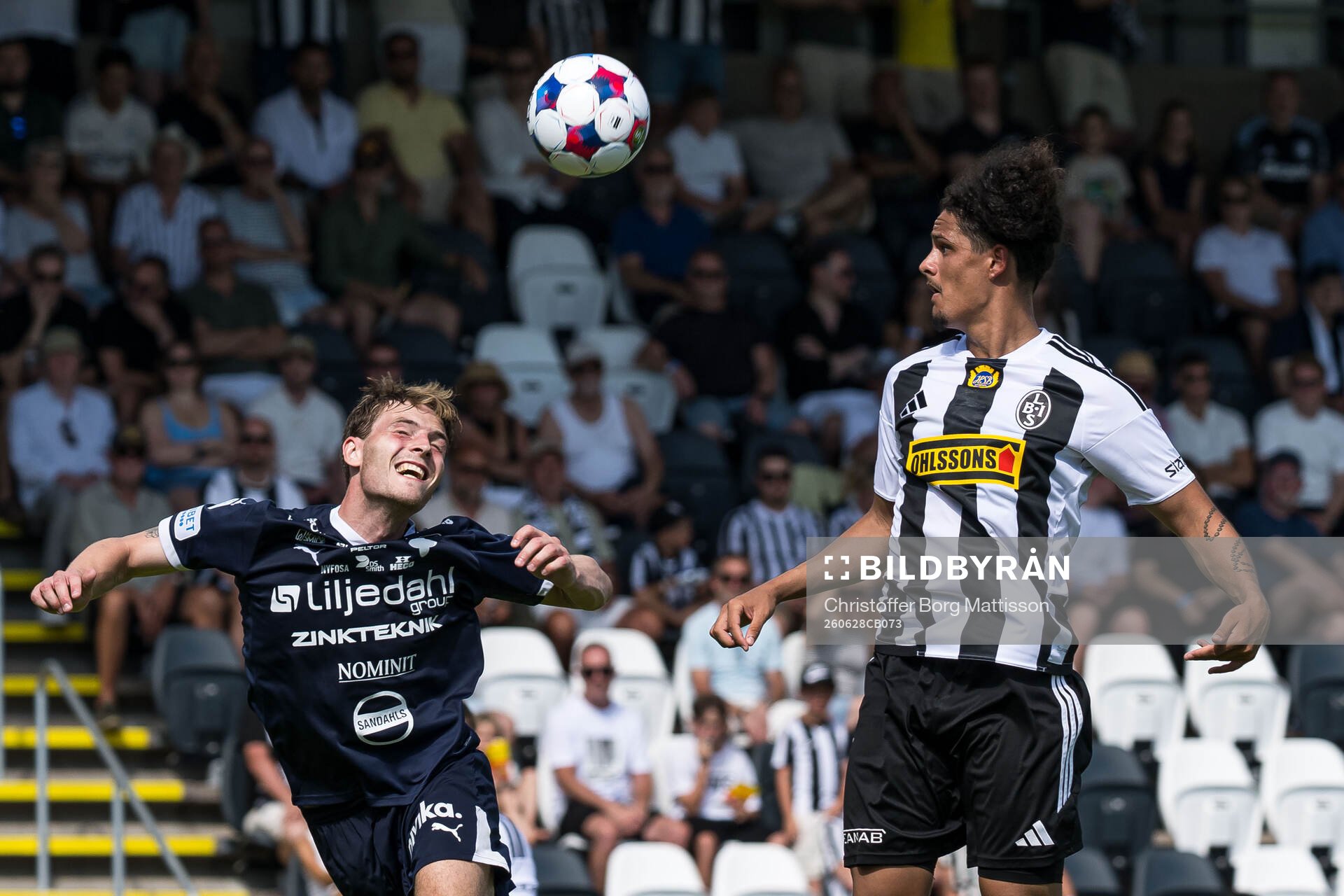 IFK Värnamos Samuel Ohlsson och Landskronas André Alvarez