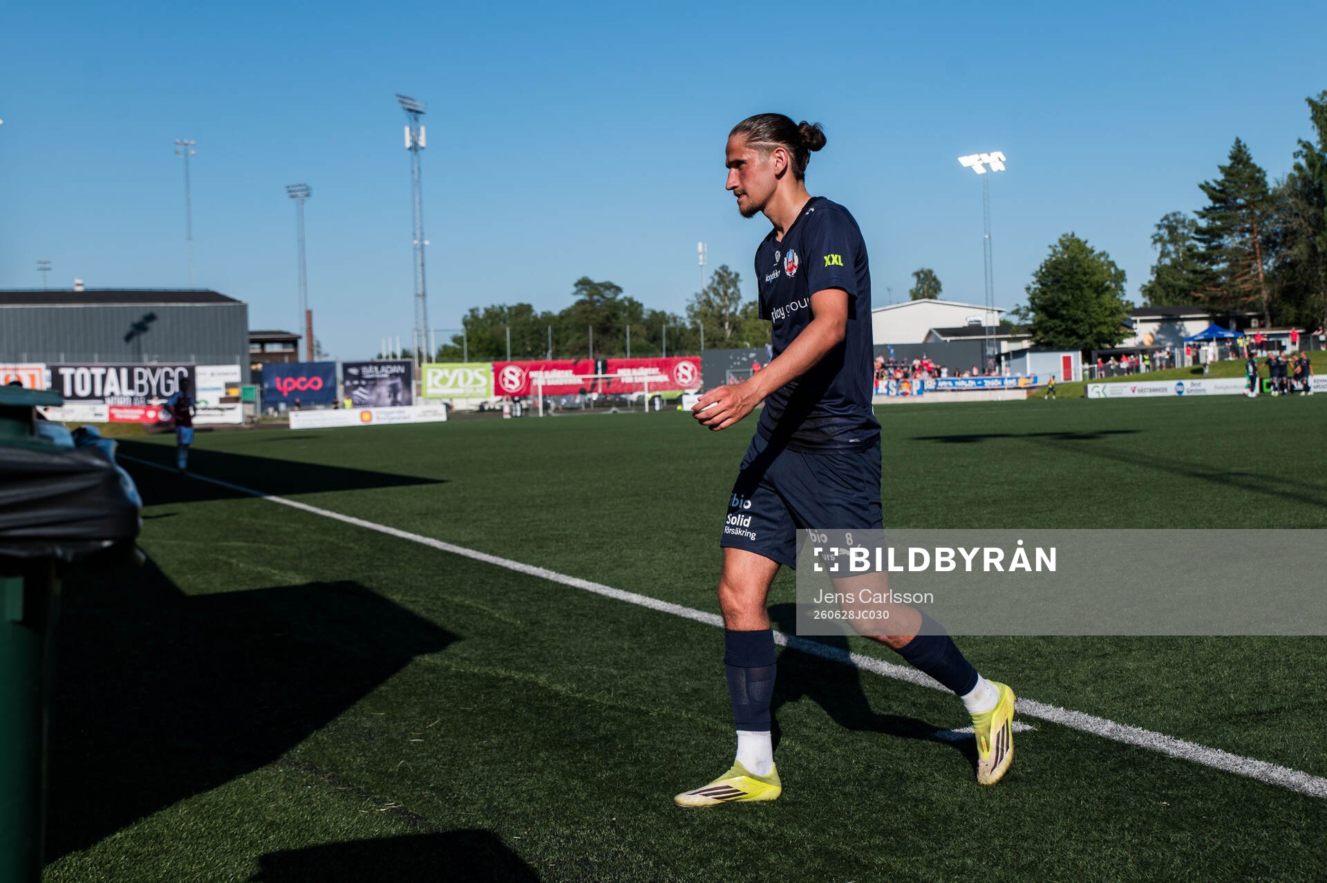 Helsingborgs Ervin Gigovic lämnar planen