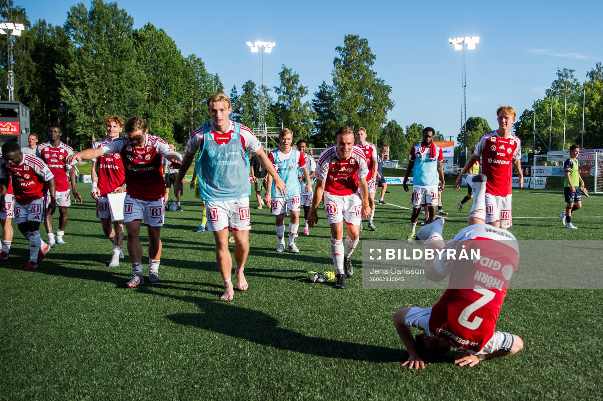 Sandvikens spelare jublar