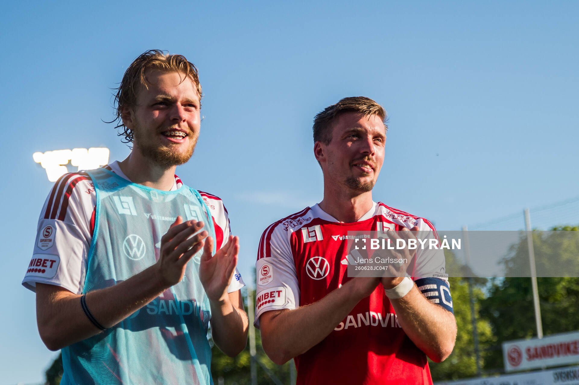 Sandvikens Viggo van der Laan och Gustav Thörn jublar