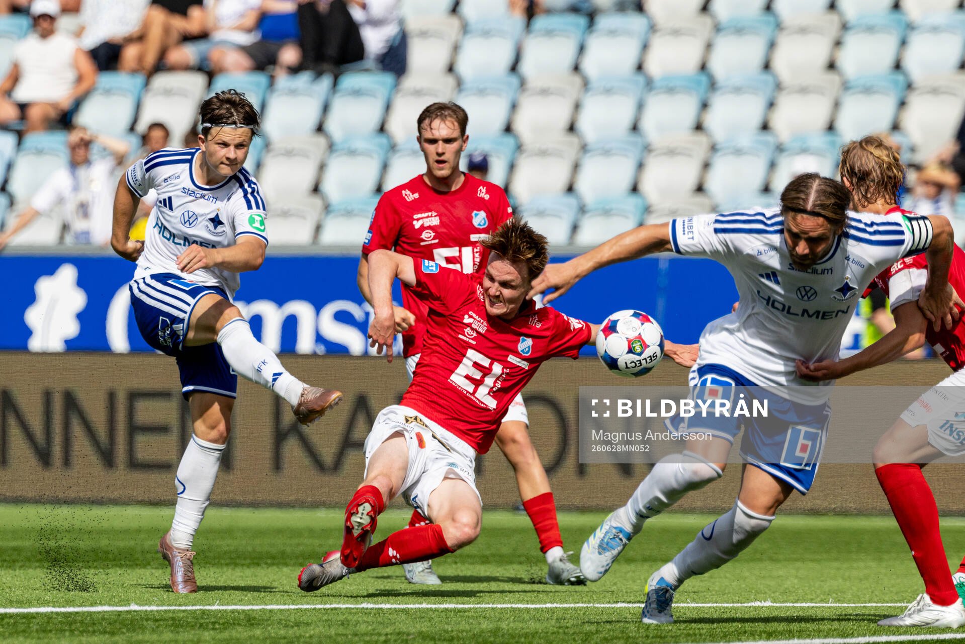 IFK Norrköpings Axel Brönner och Norrbys Julius Johansson