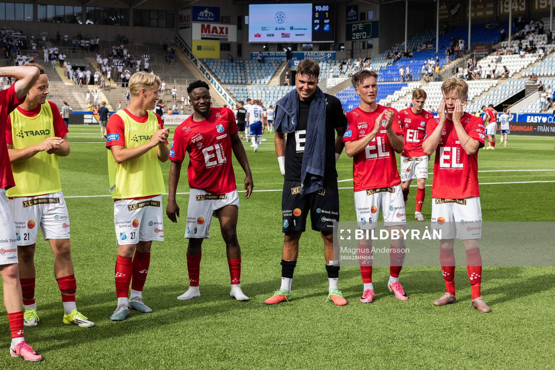 Norrbys spelare jublar