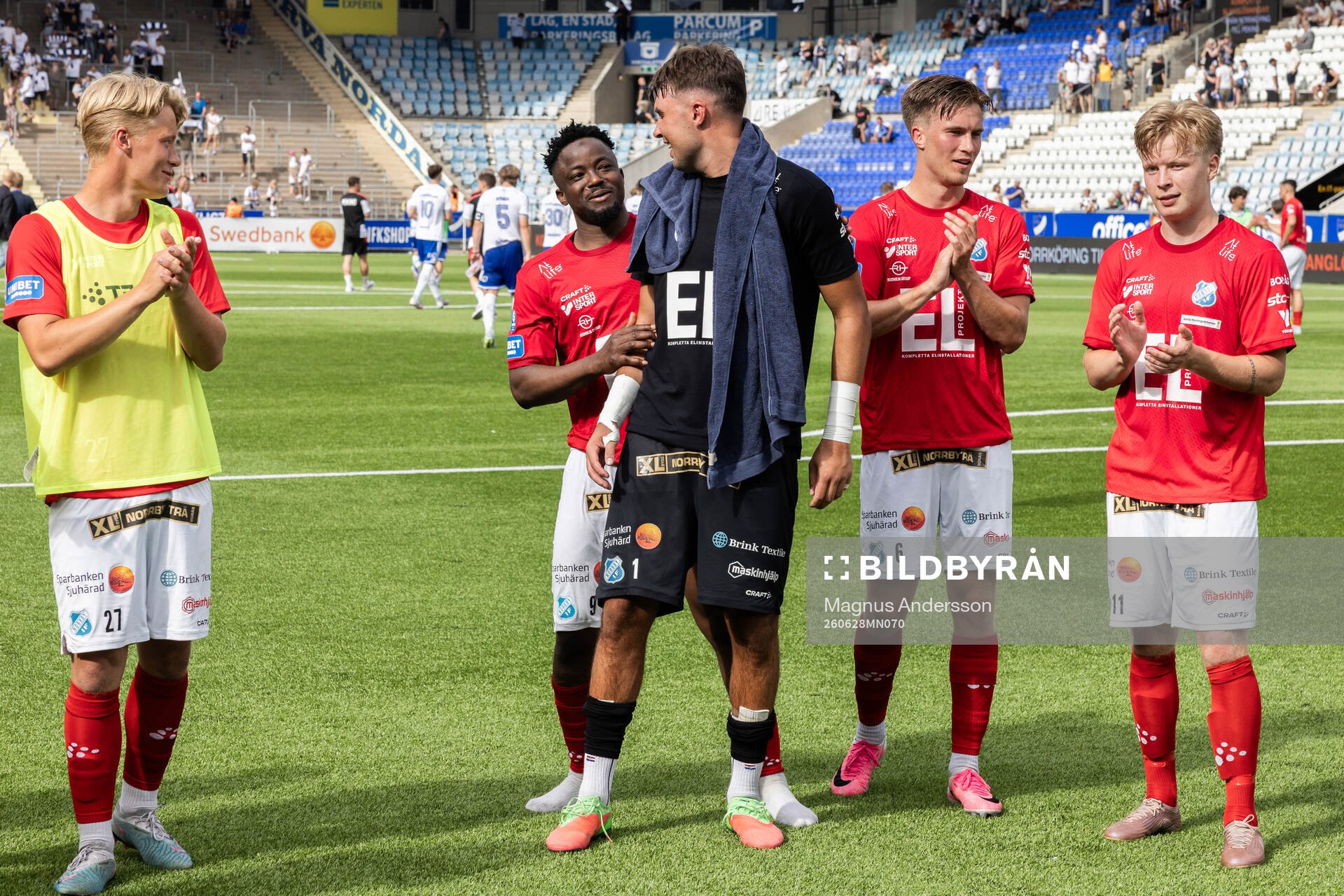 Norrbys Azeez Temitope Yusuf och Sebastian Banozic jublar