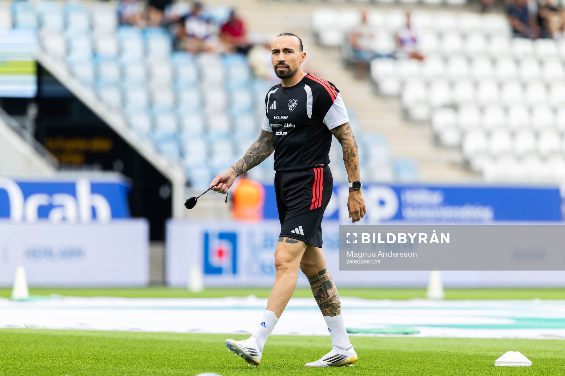 IFK Norrköpings fysioterapeut Nicolas Santi Aguilar