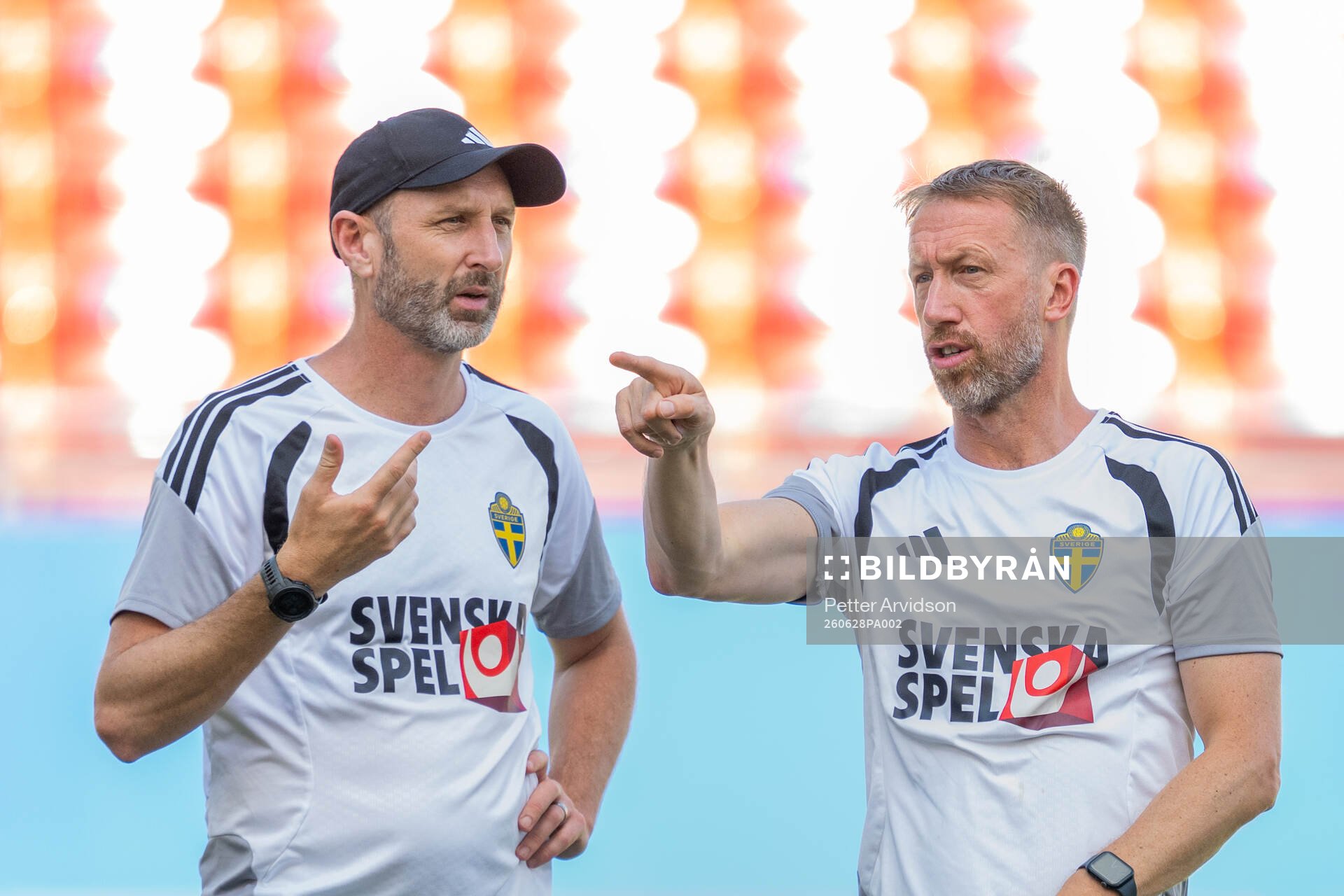 Assistant coach Andreas Georgson and head coach Graham
