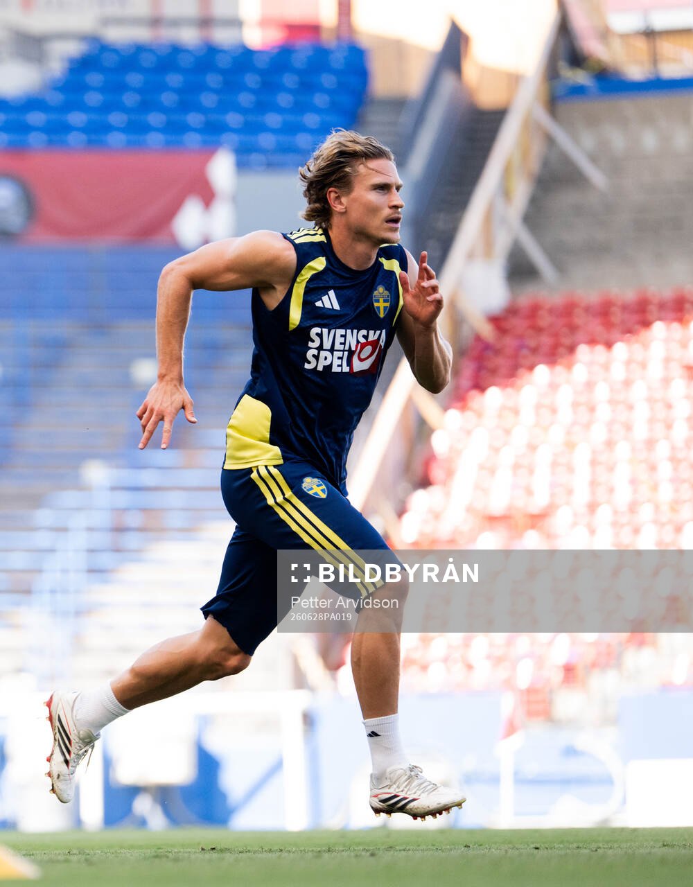 Carl Starfelt of the Swedish national football team at a