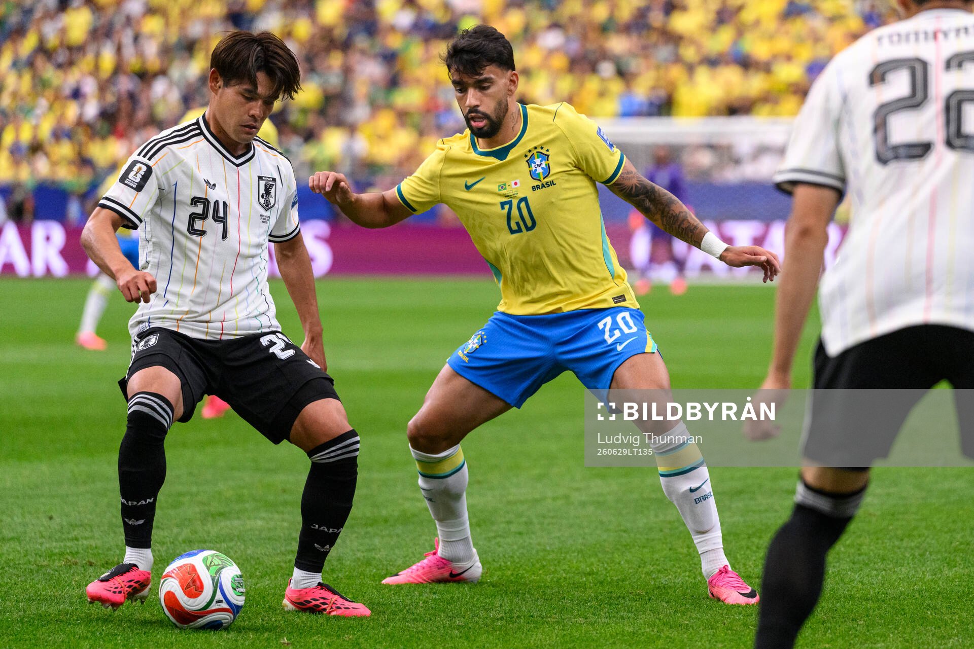 Kaishu Sano of Japan and Lucas Paqueta of Brazil