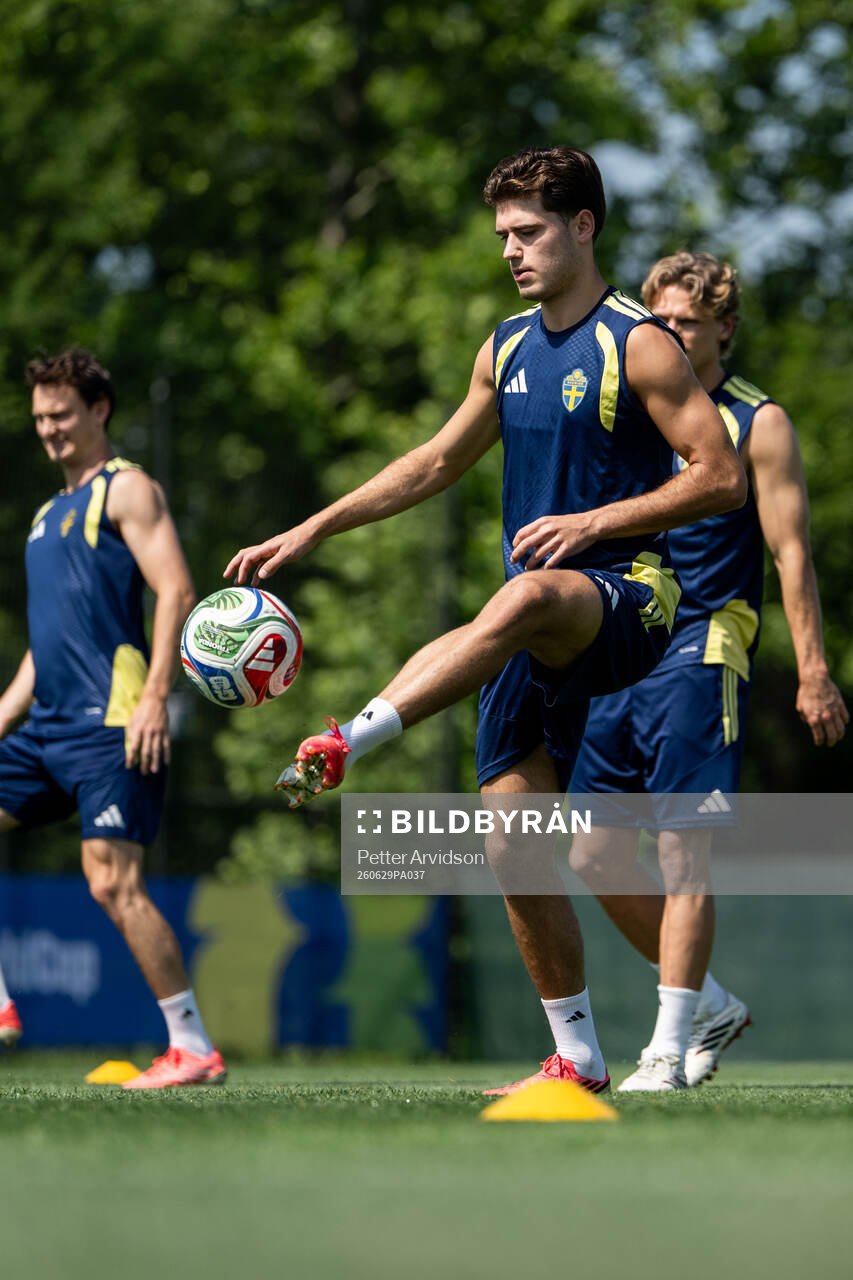 Besfort Zeneli of the Swedish national football team at a