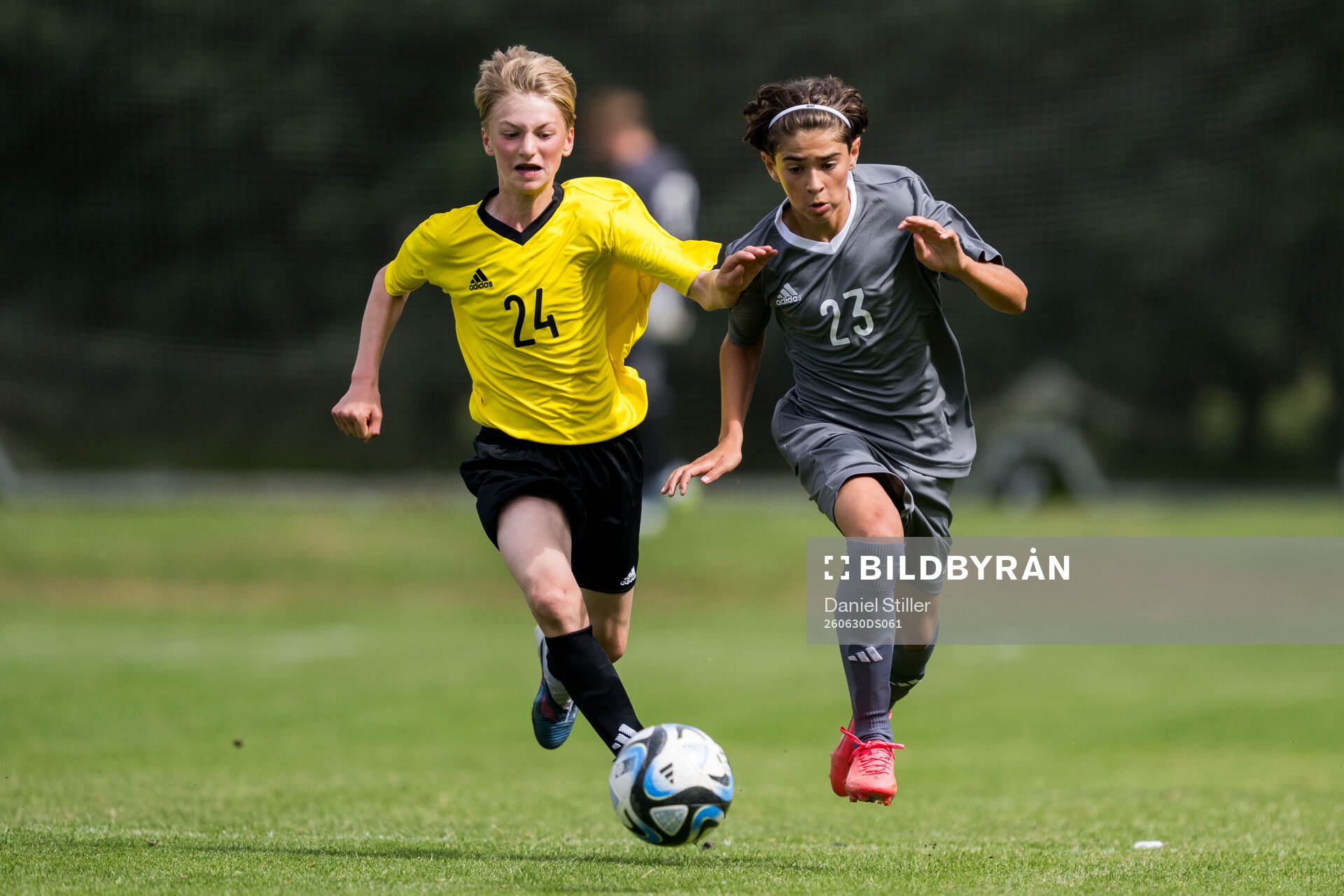 Ft2s Liam Wennberg, Storfors AIK och Ft1s Emre Demir,