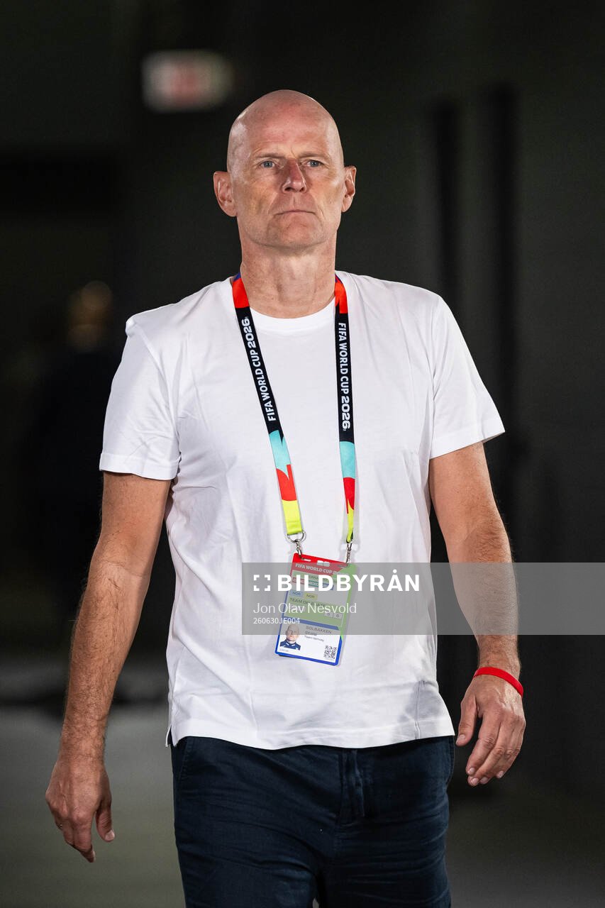 Head coach Ståle Solbakken of Norway
