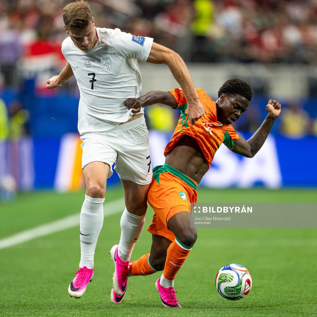 Alexander Sørloth of Norway and Christ Inao Oulai of Côte