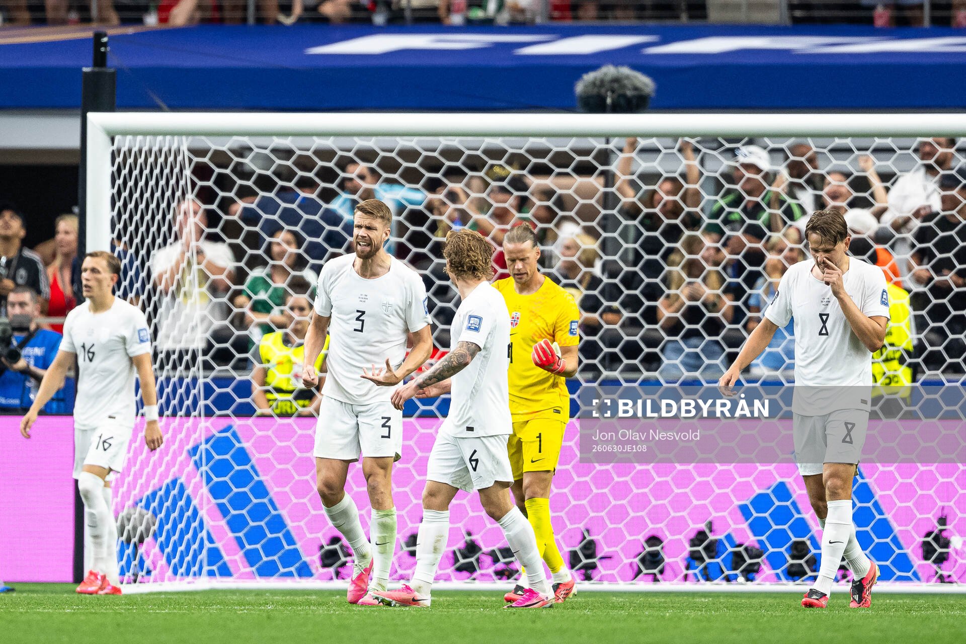 Players of Norway look dejected