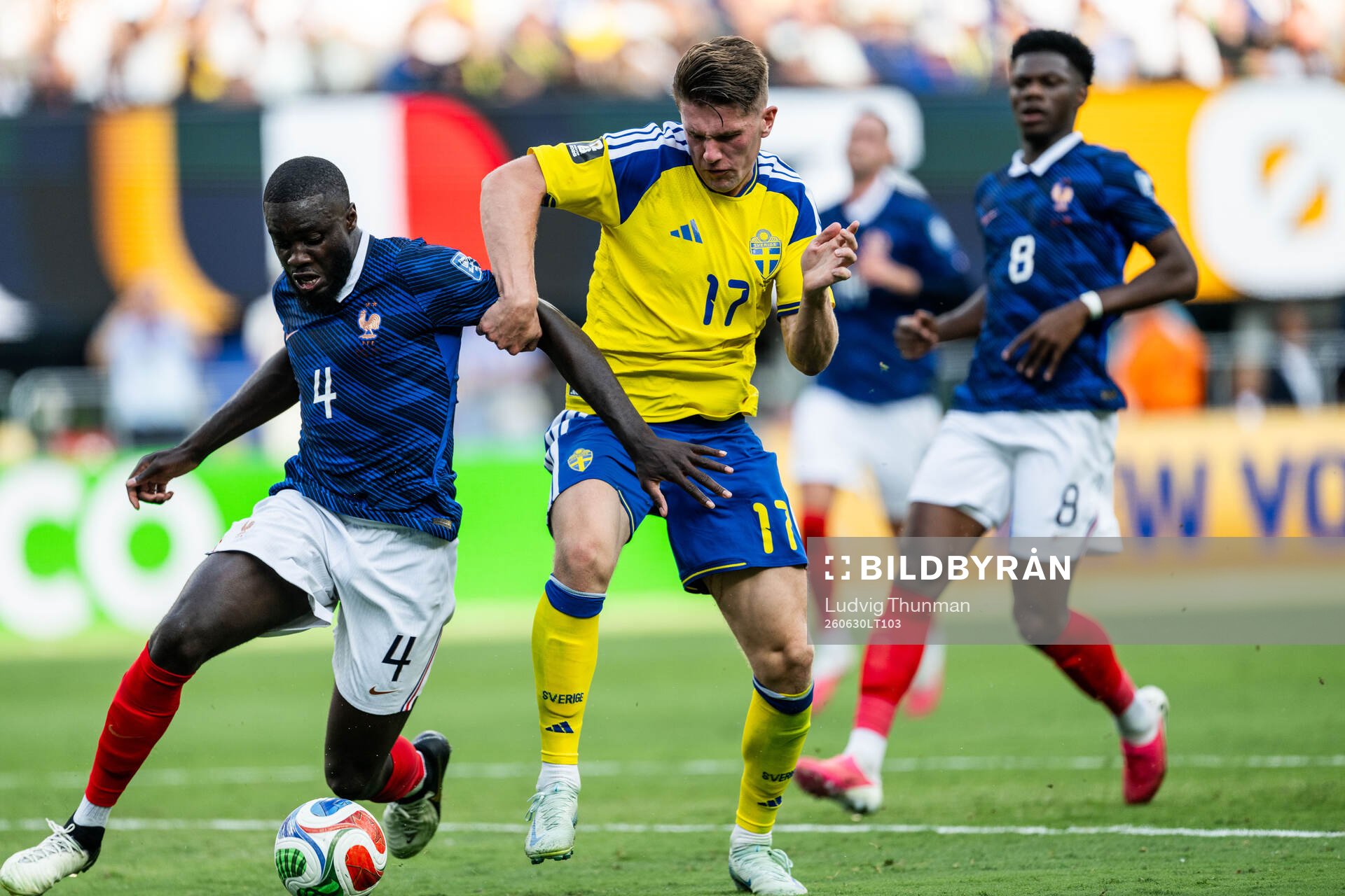Dayot Upamecano of France and Viktor Gyökeres of Sweden