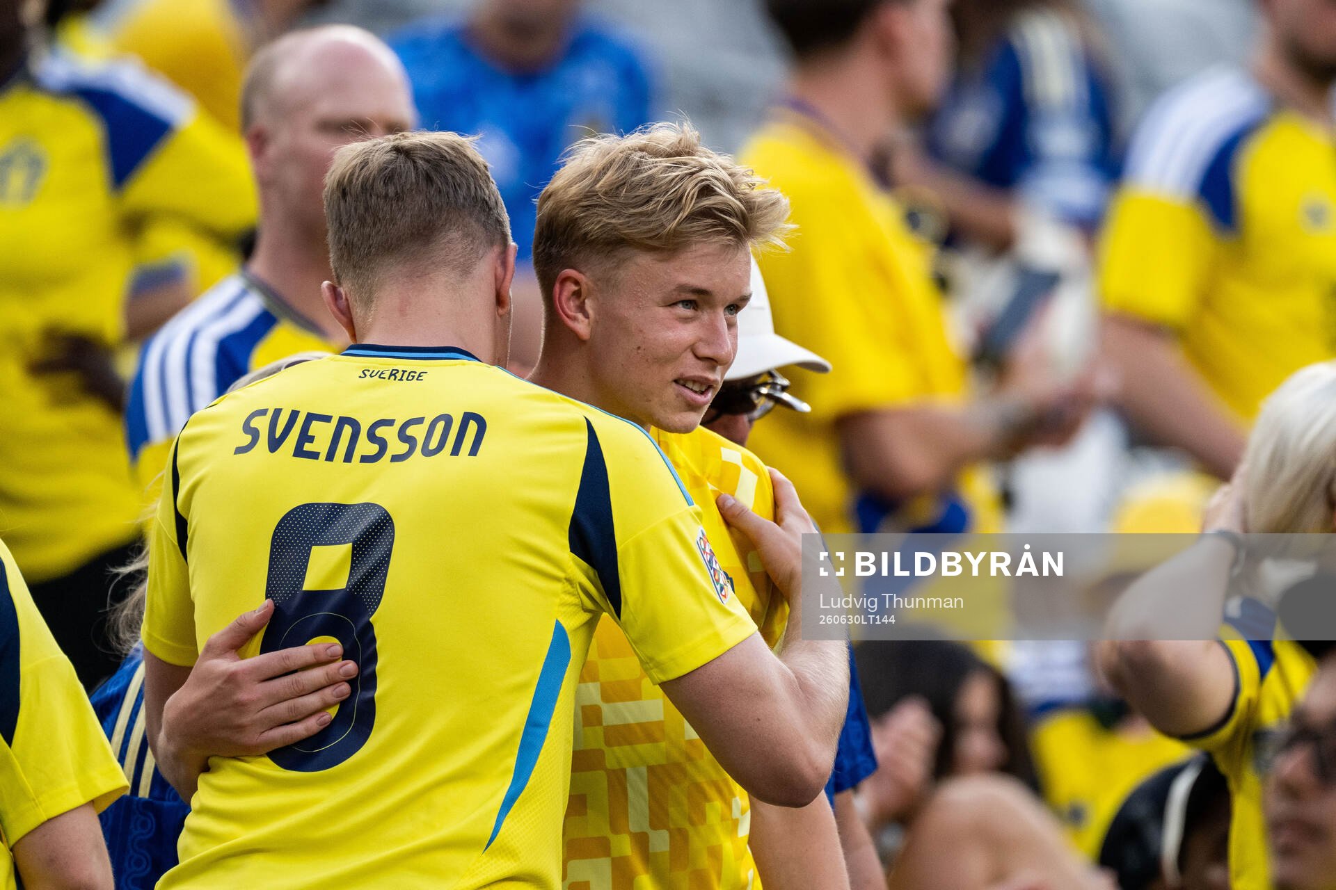 Daniel Svensson of Sweden with family