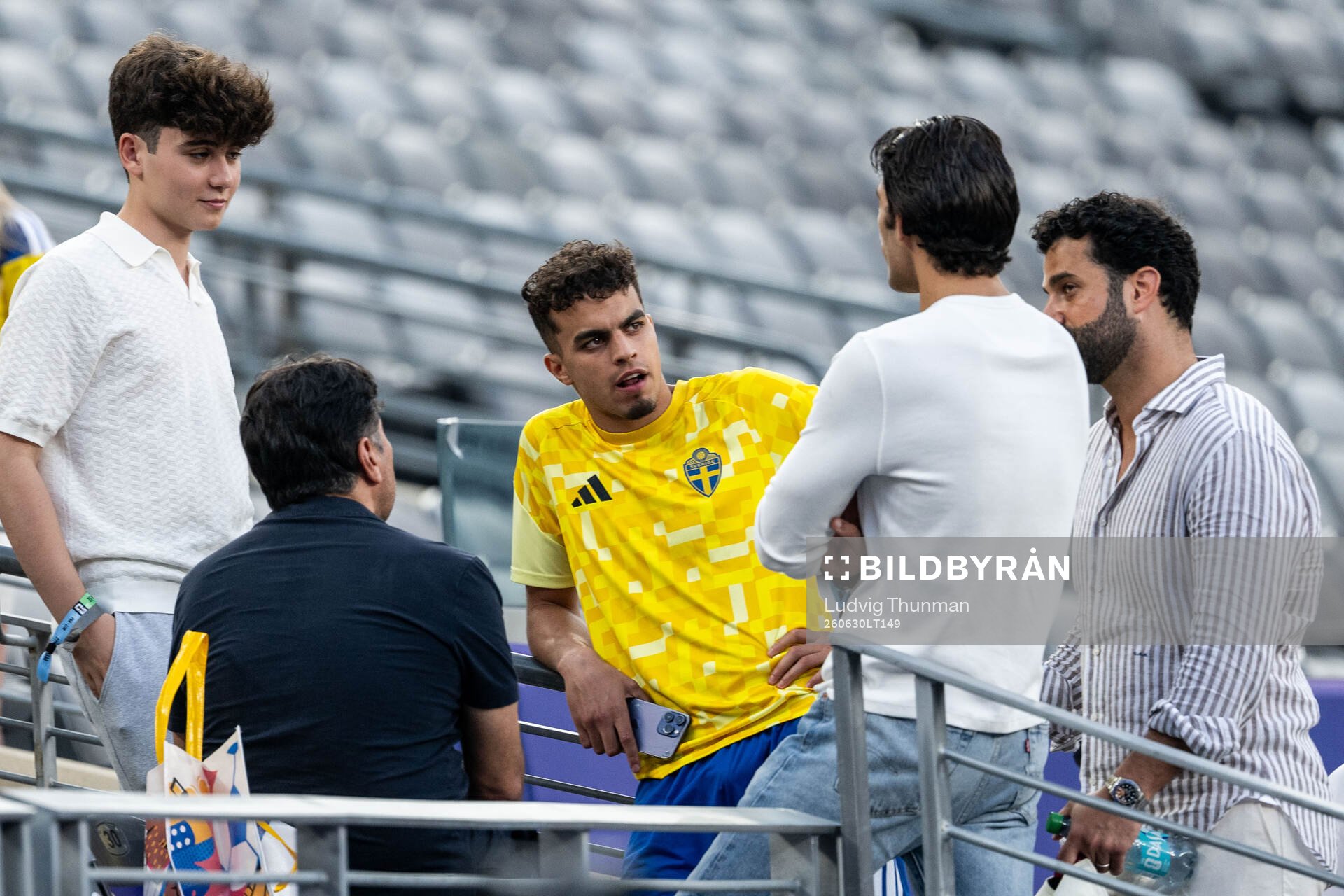 Yasin Ayari of Sweden with his family