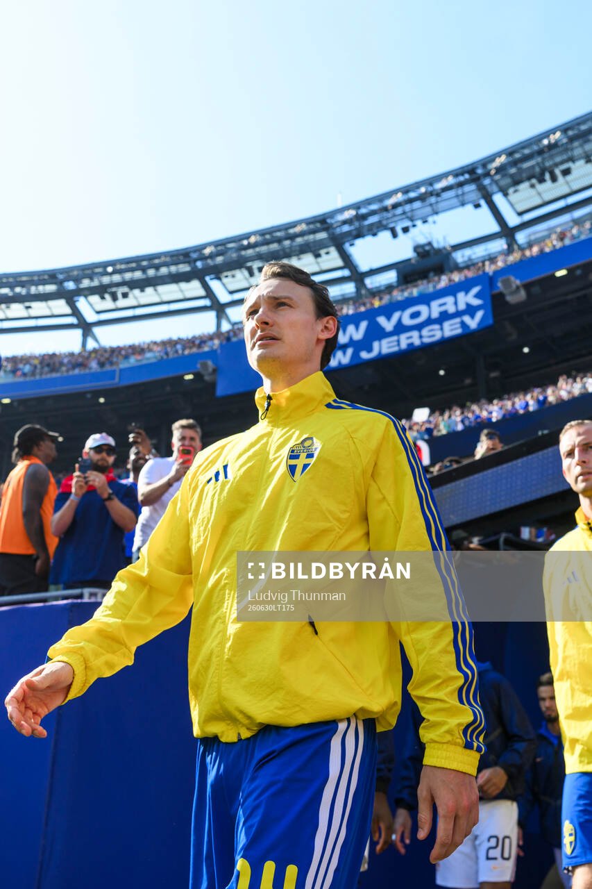 Hjalmar Ekdal of Sweden enters the pitch