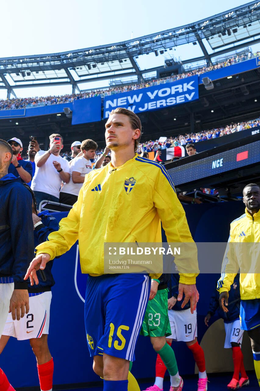 Carl Starfelt of Sweden enters the pitch