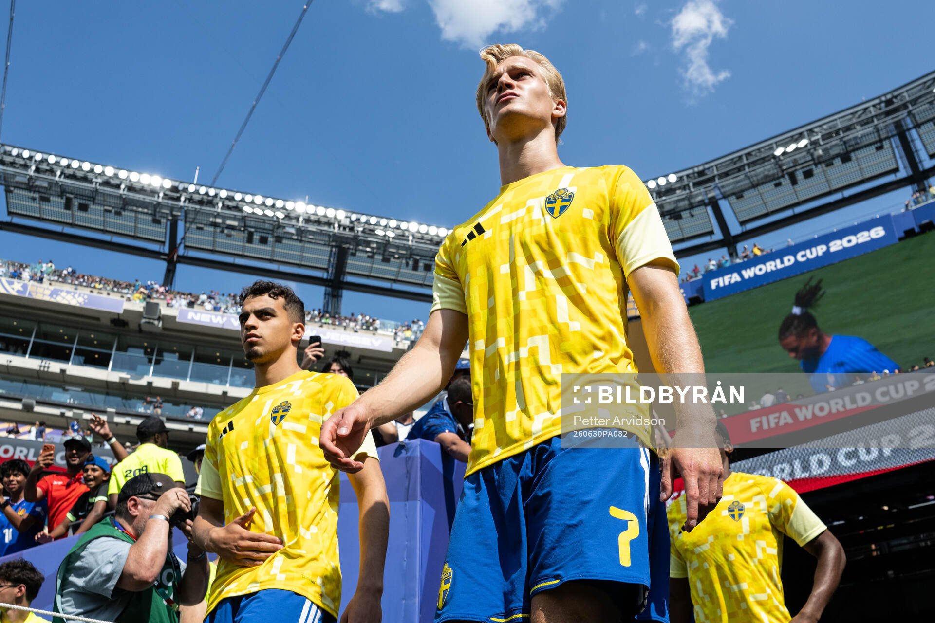 Yasin Ayari and Lucas Bergvall of Sweden
