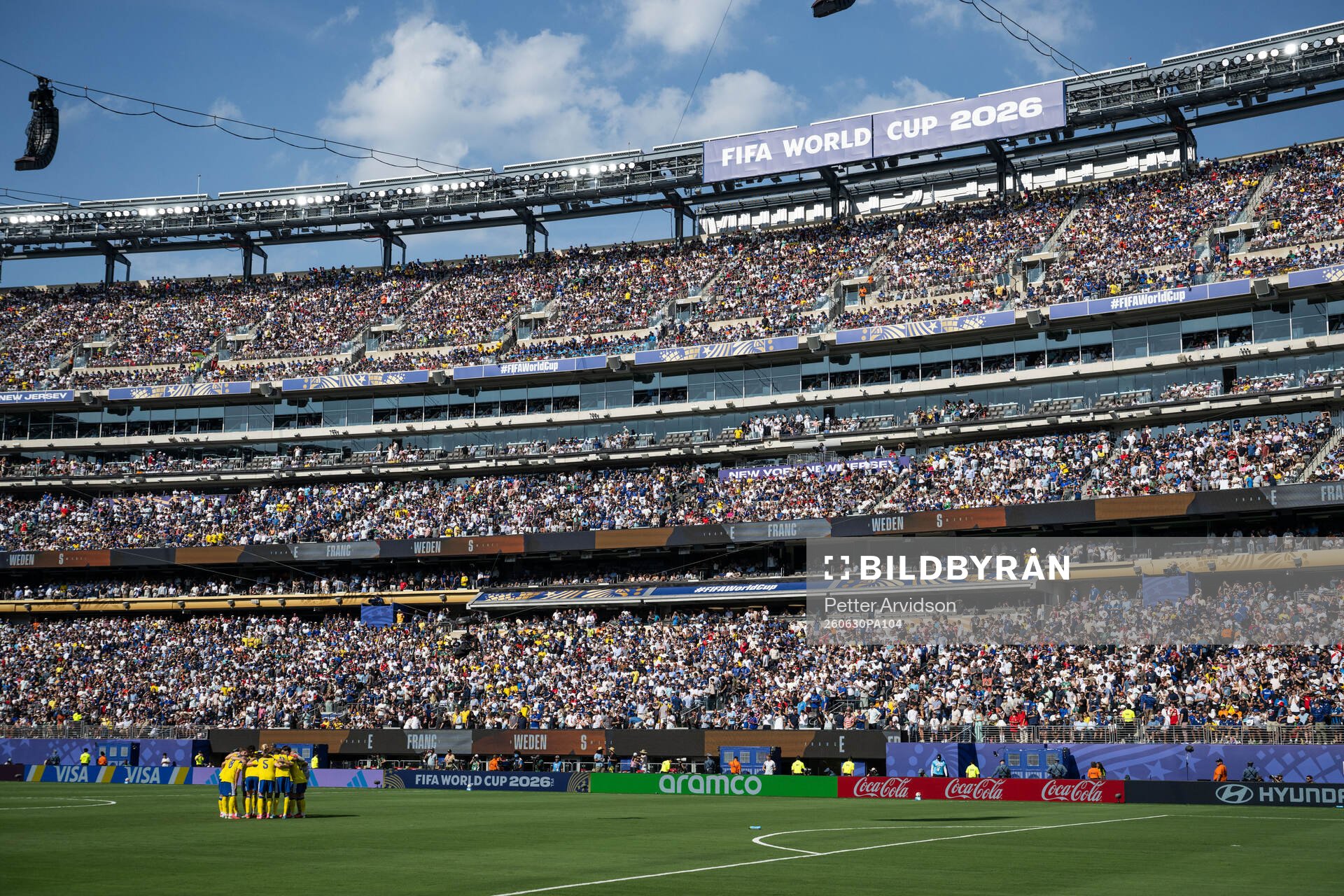 Players of Sweden gather