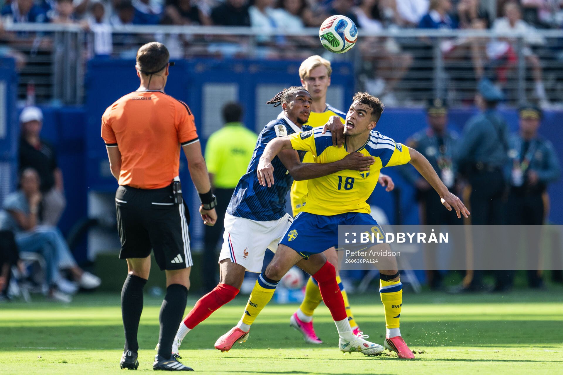 Michael Olise of France and Yasin Ayari of Sweden