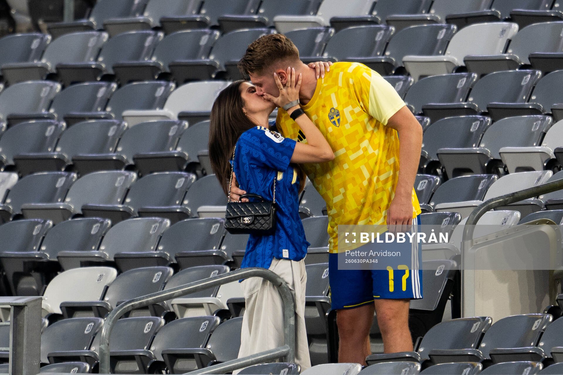 Viktor Gyökeres of Sweden with his girlfriend Ines Aguiar