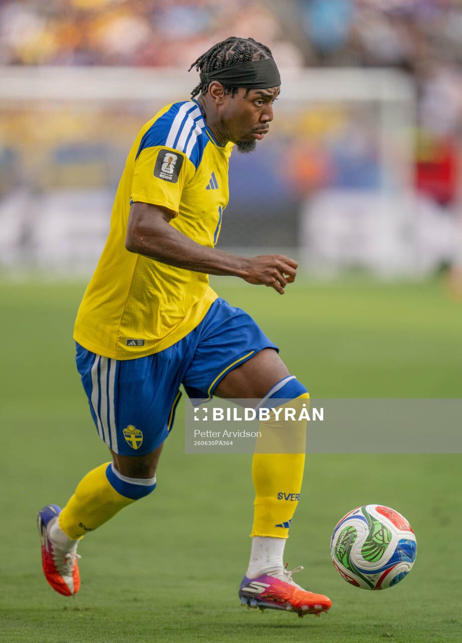 Anthony Elanga of Sweden