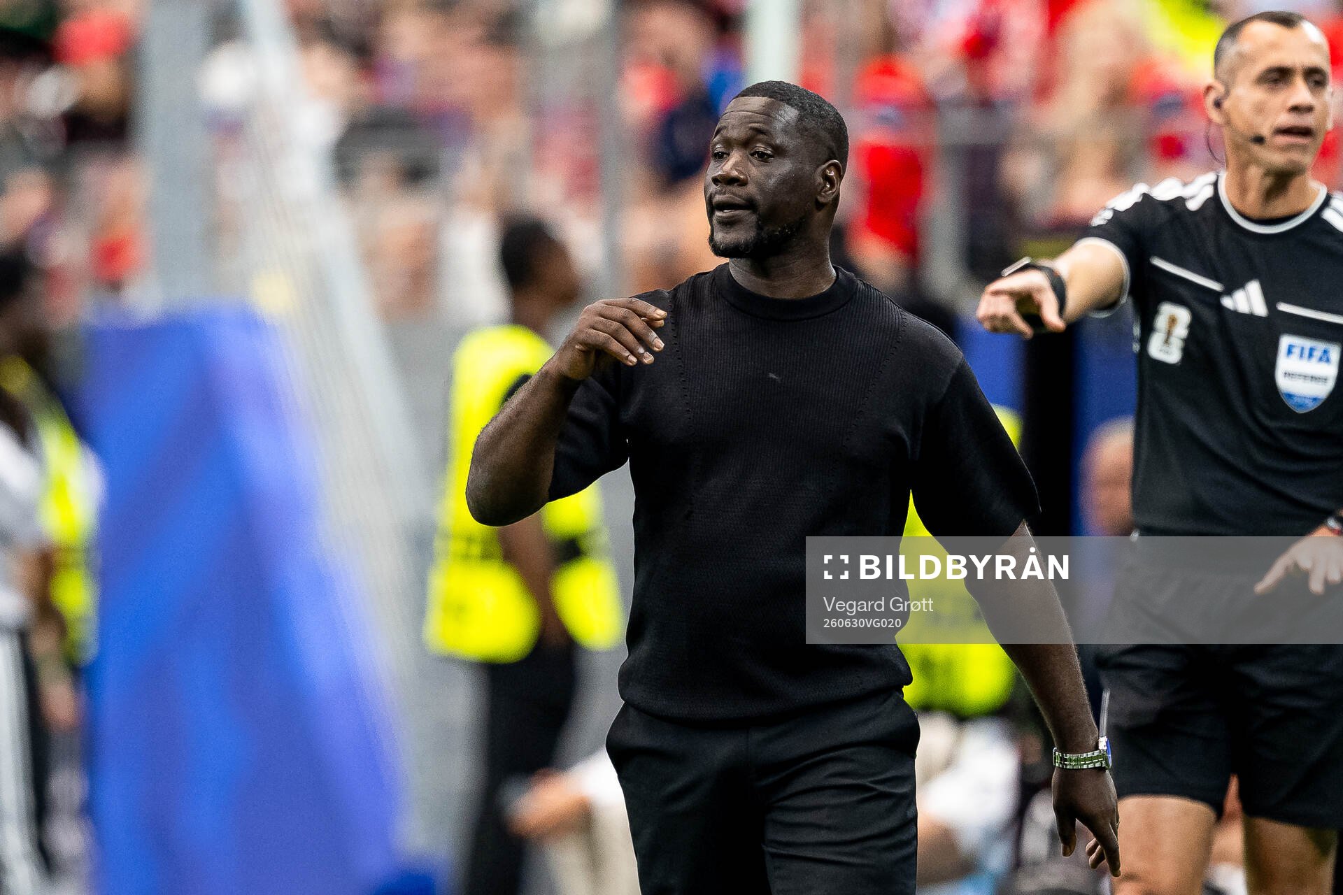 Head coach Emerse Fae of Côte d'Ivoire