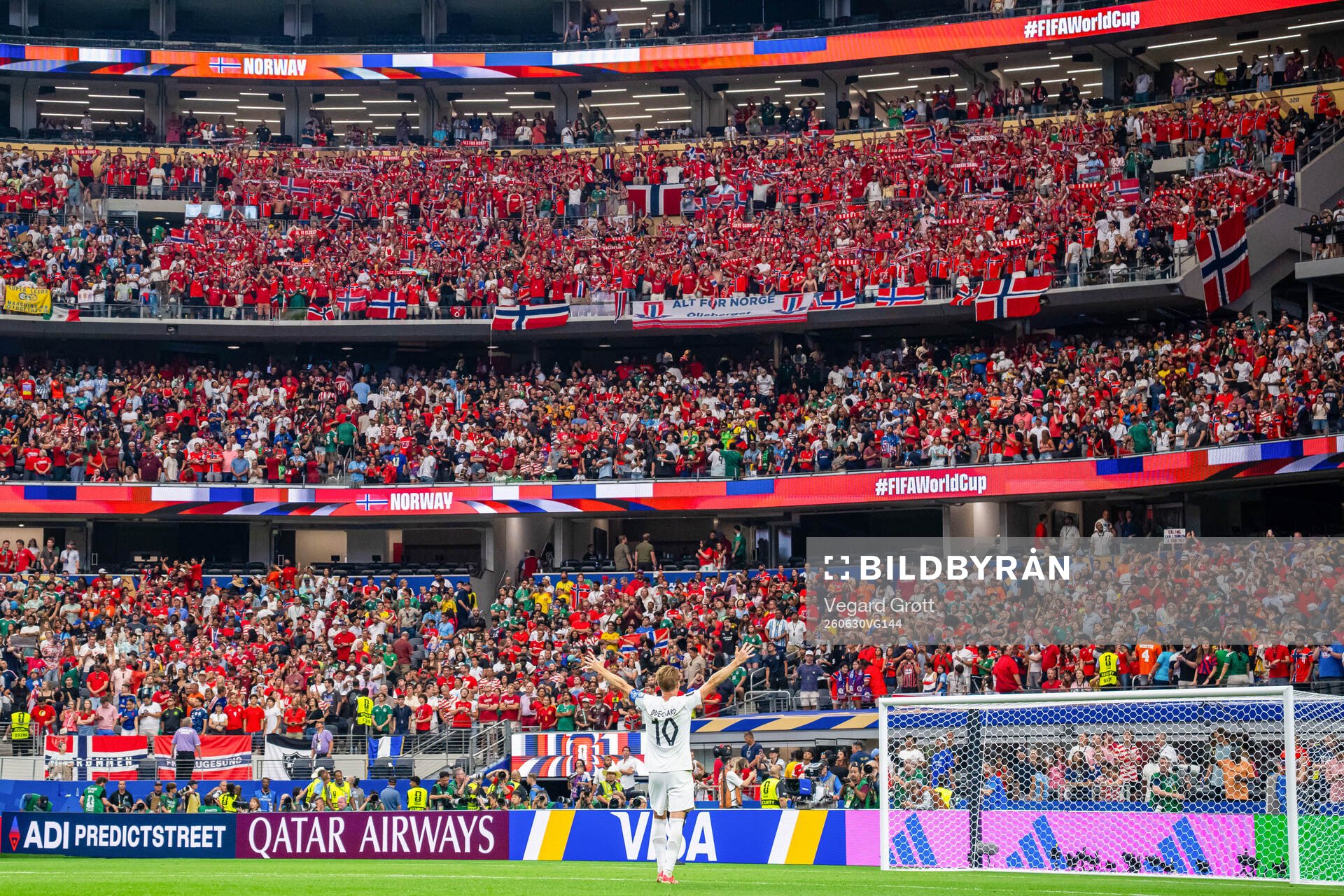 Martin Ødegaard of Norway celebrates