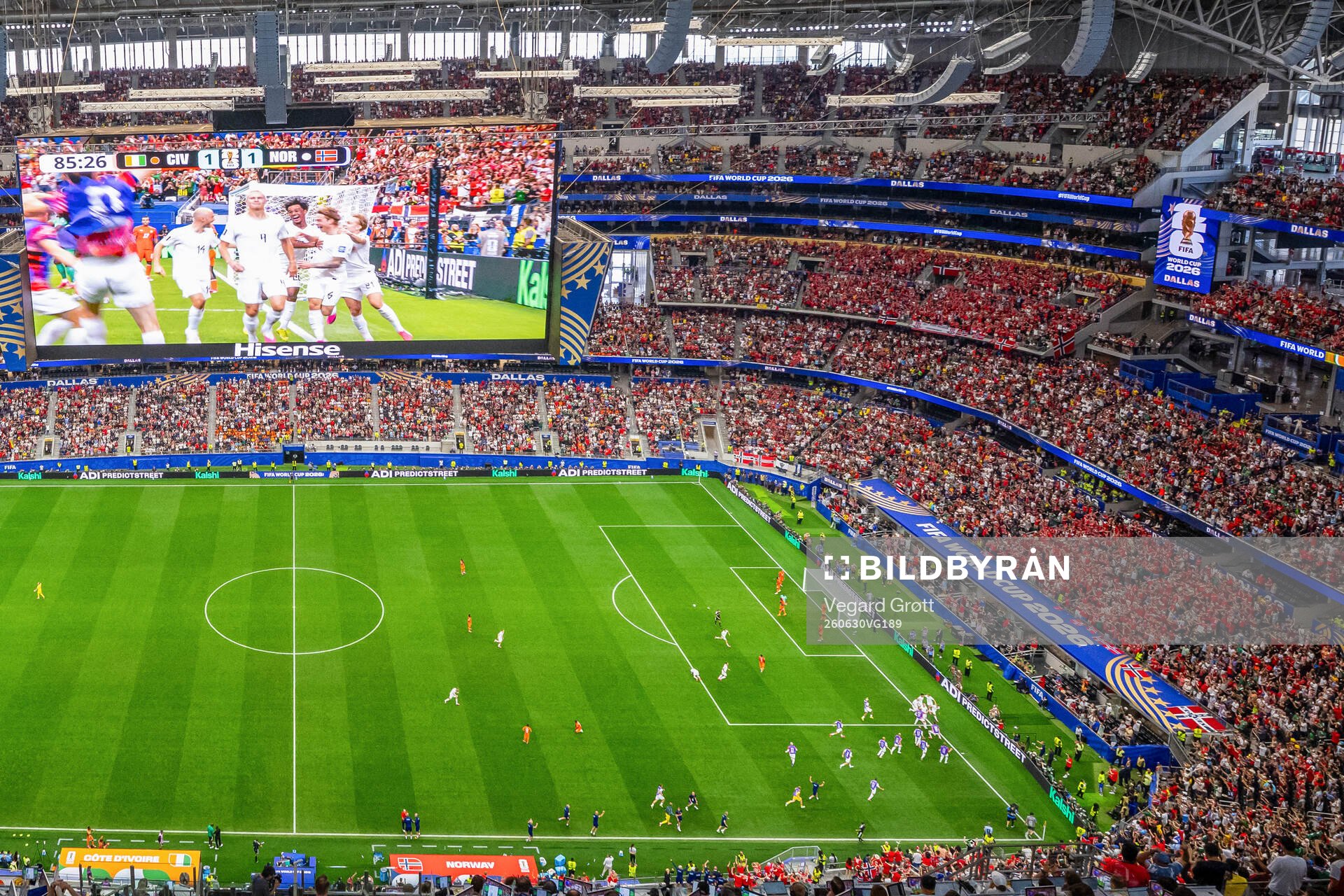General interior view of Dallas Stadium as Erling Braut