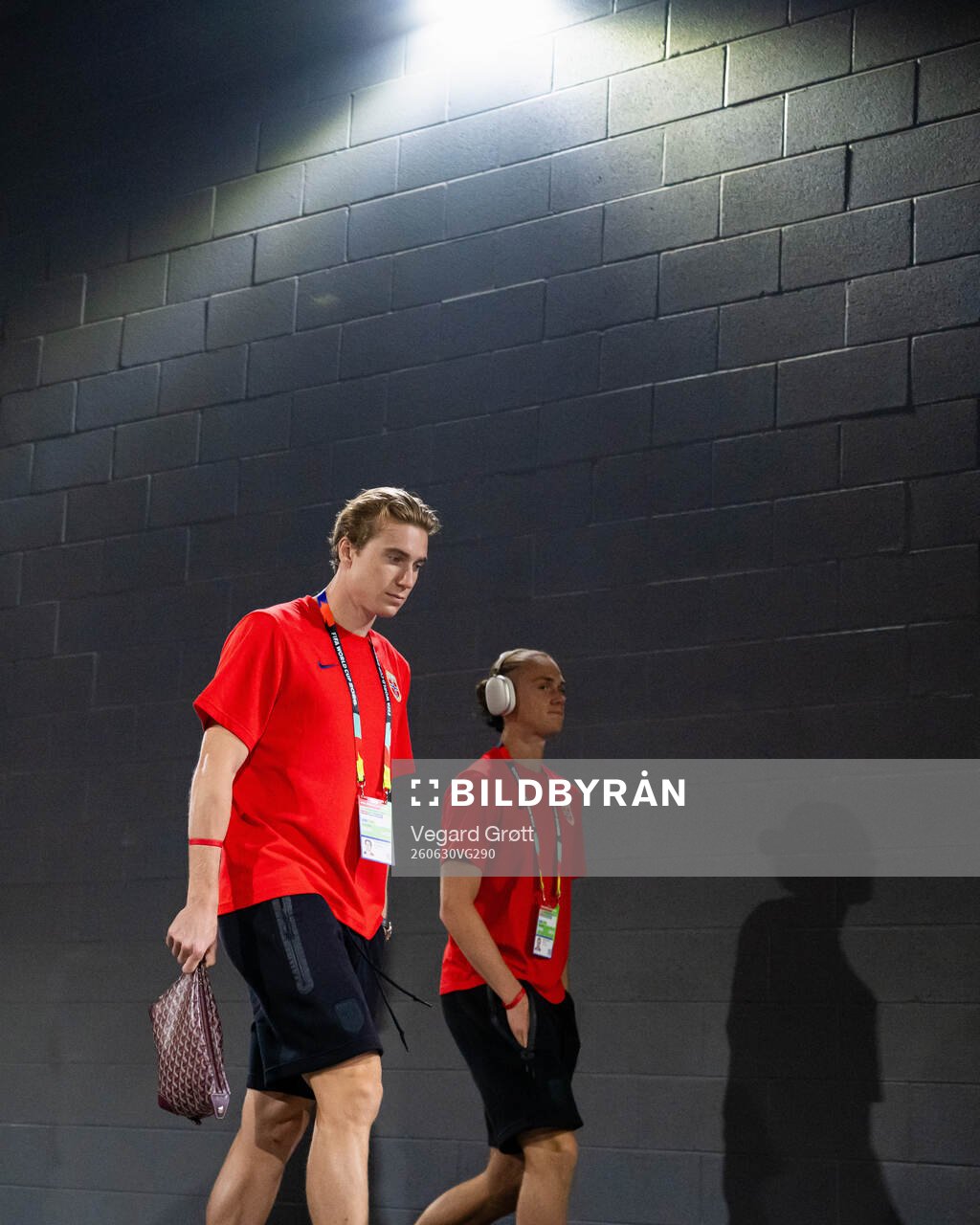 Kristian Thorstvedt and Thelo Aasgaard of Norway arrive