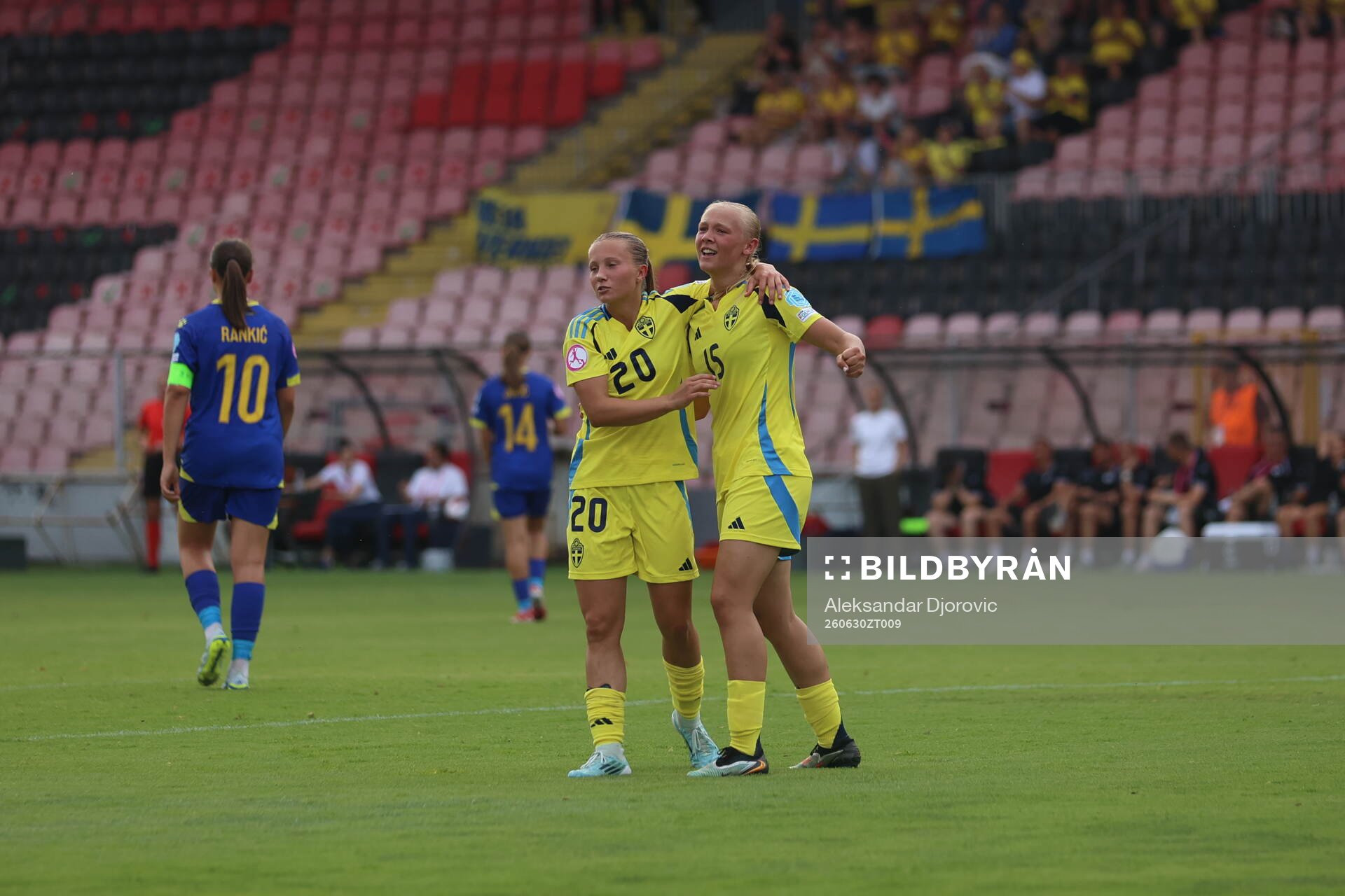 Fanny Peterson and Filippa Andersson Widén of Sweden