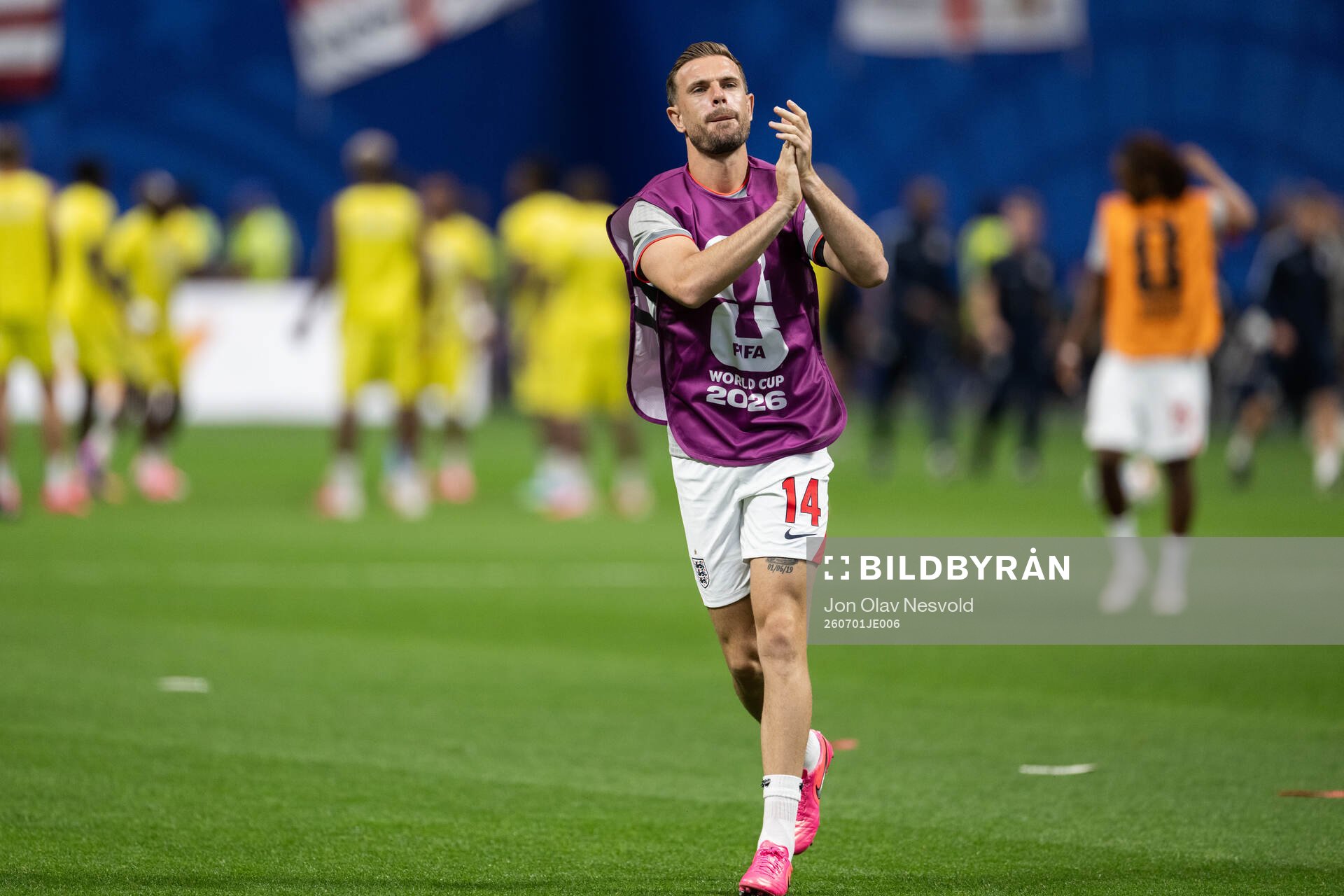 Jordan Henderson of England warming up