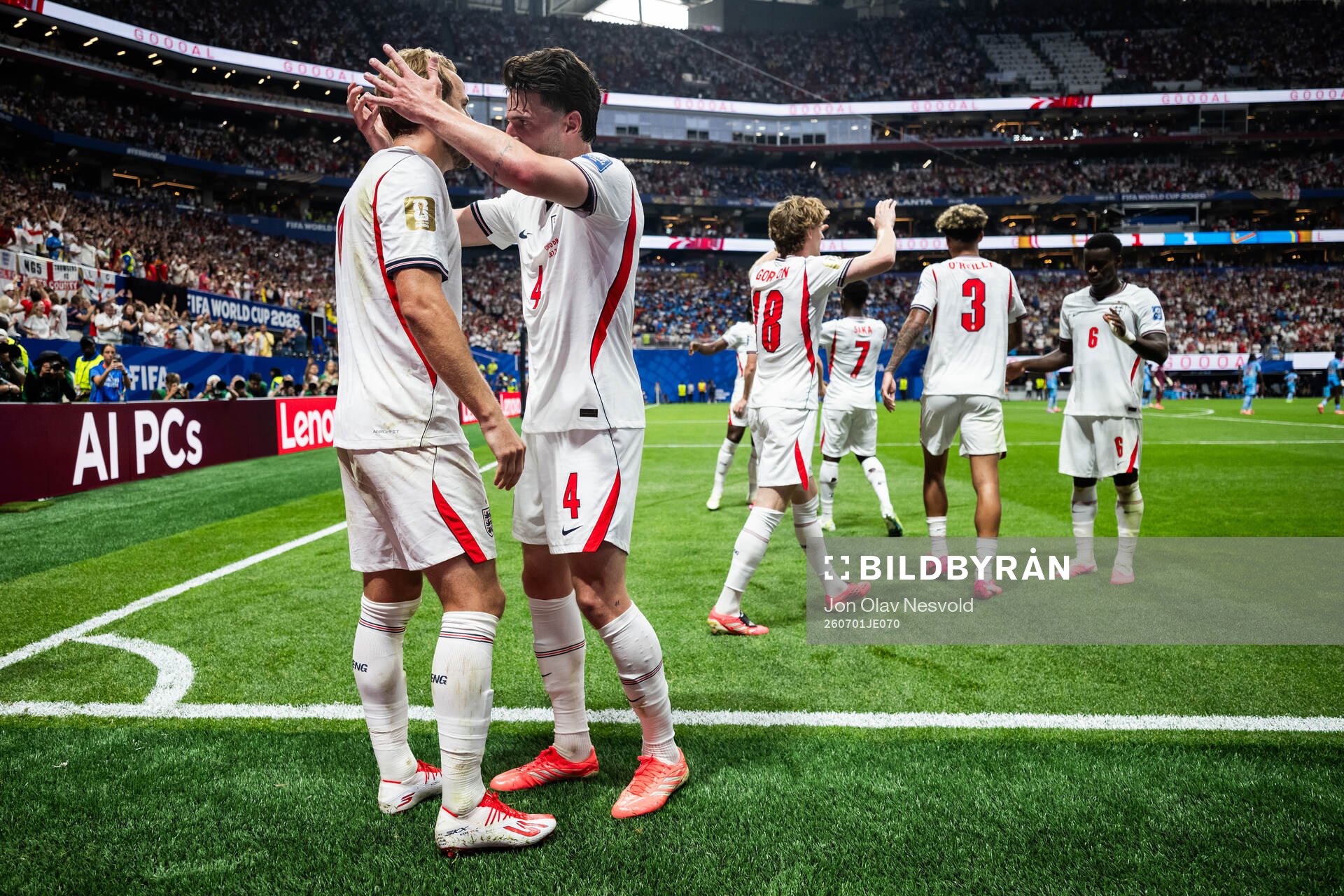 Harry Kane and Declan Rice of England celebrate