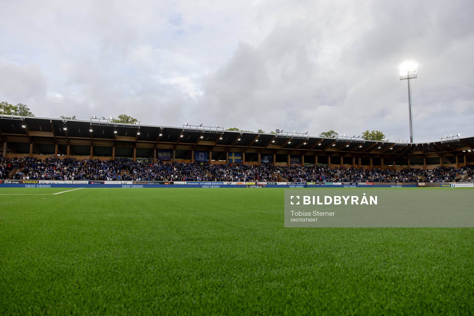 Ny gräsmatta på arenan Studenternas