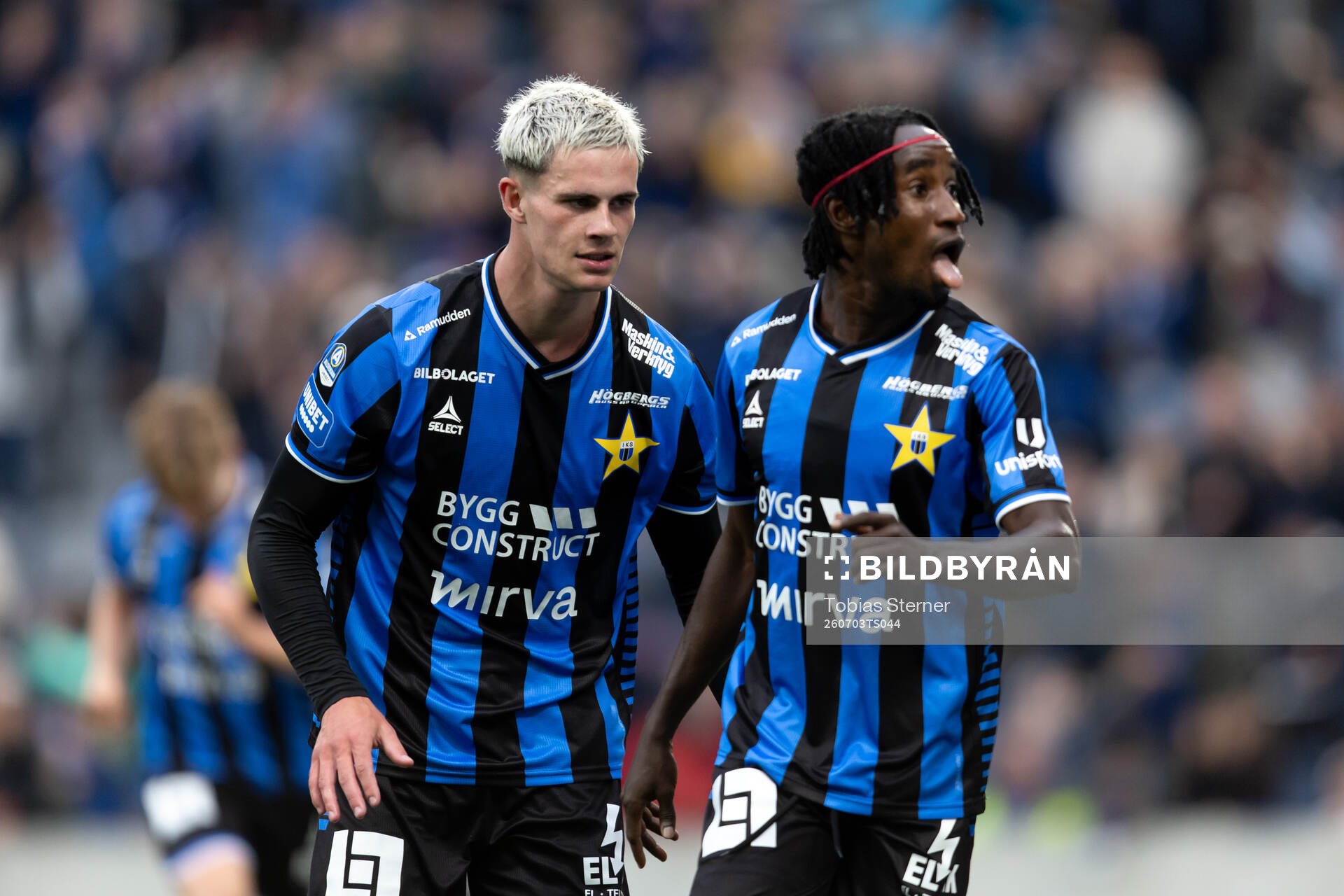Sirius Robbie Ure och Odera Samuel Onuchukwu Adindu jublar