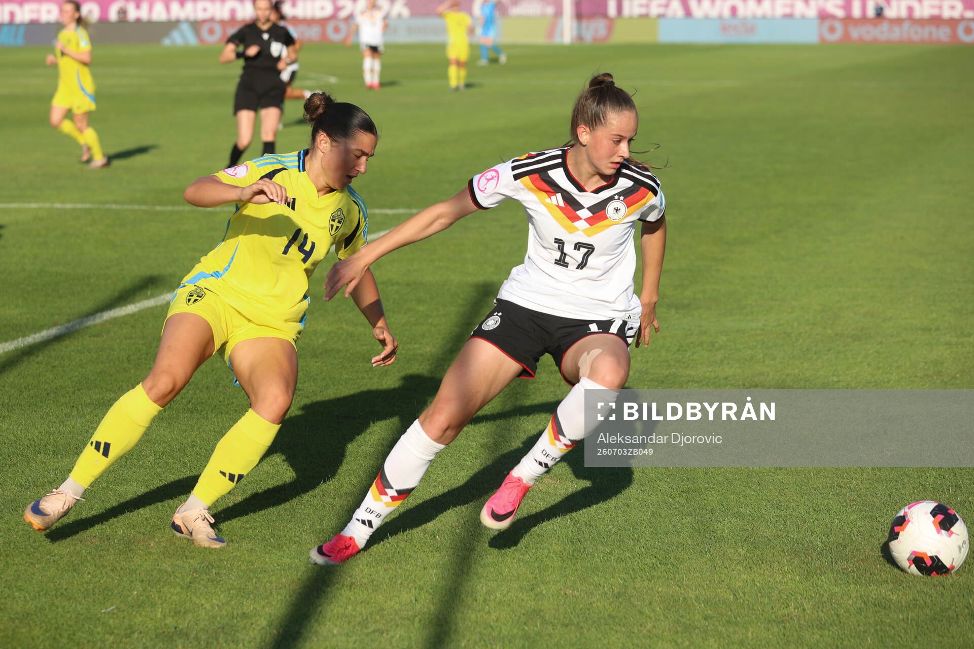 Thea Staffansson of Sweden and Helen Börner of Germany