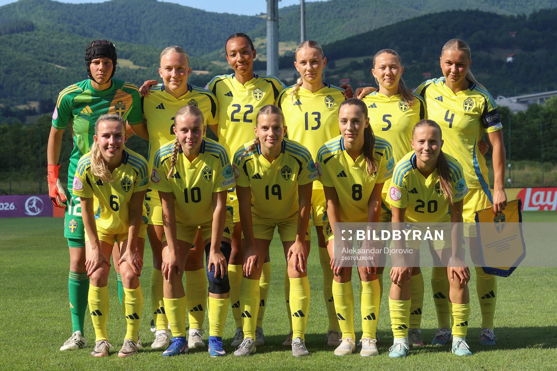 Goalkeeper Saga Andersson, Thindra Mattsson, Olivia Okara,