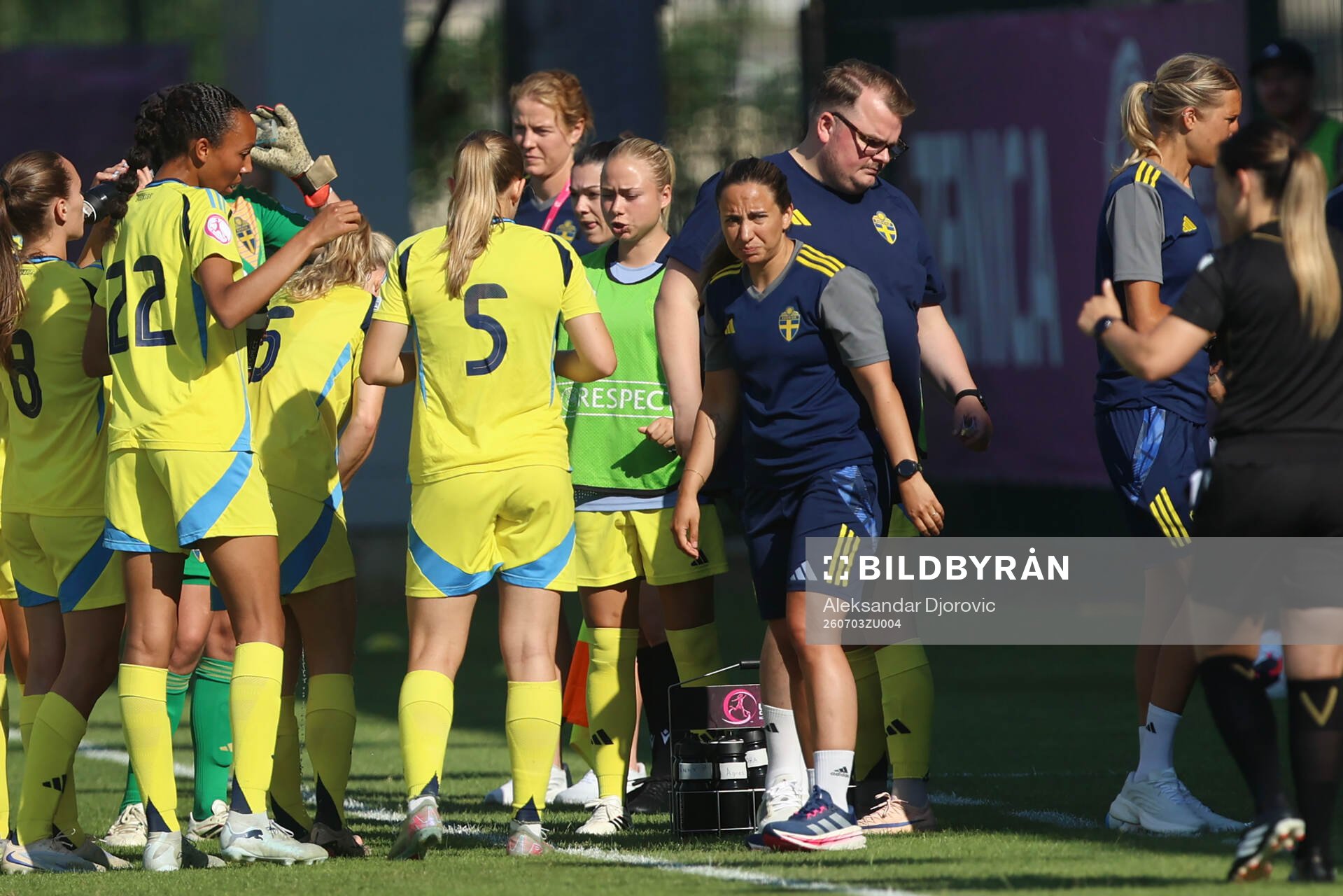 Head coach Briana Campos