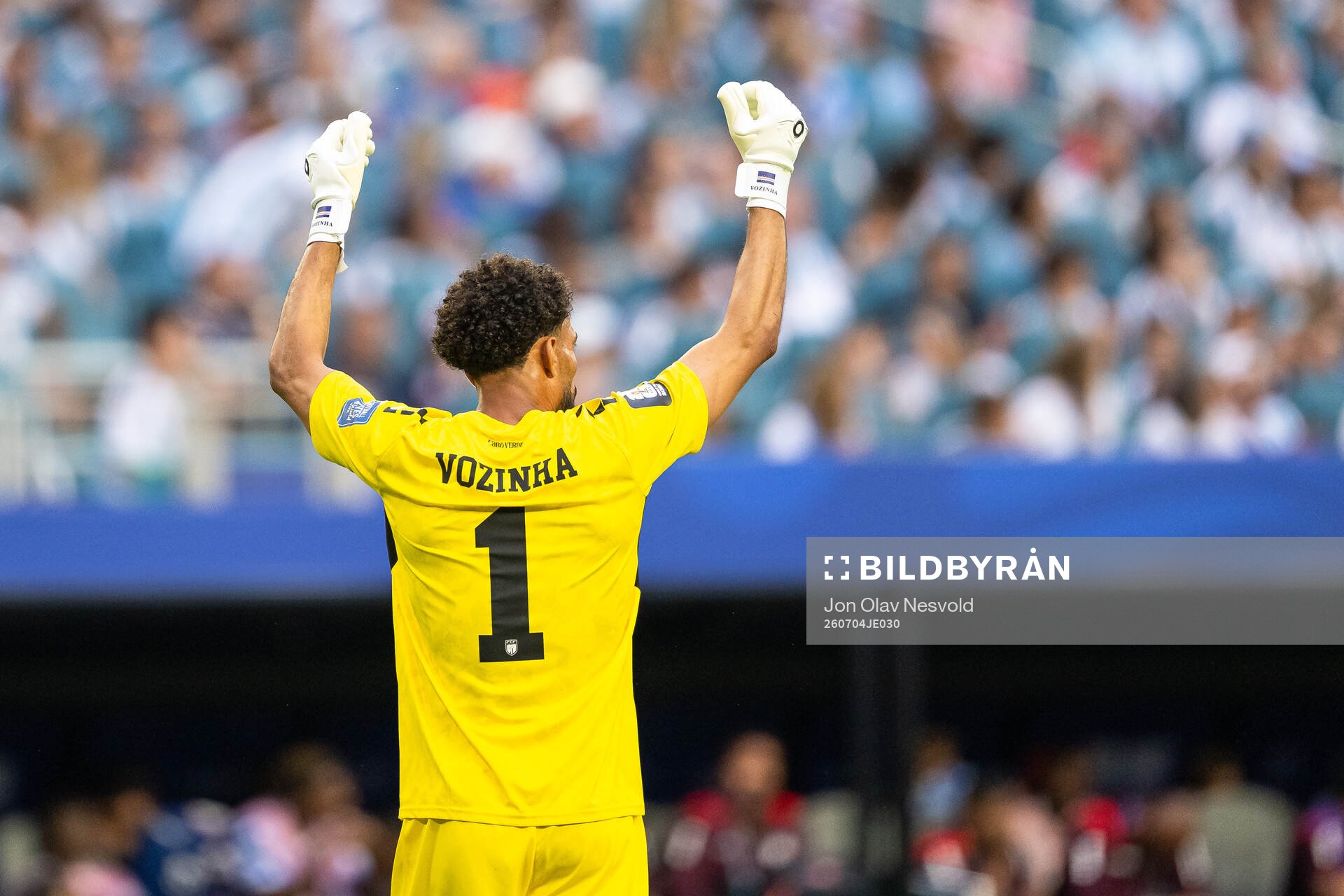 Goalkeeper Vozinha of Cabo Verde
