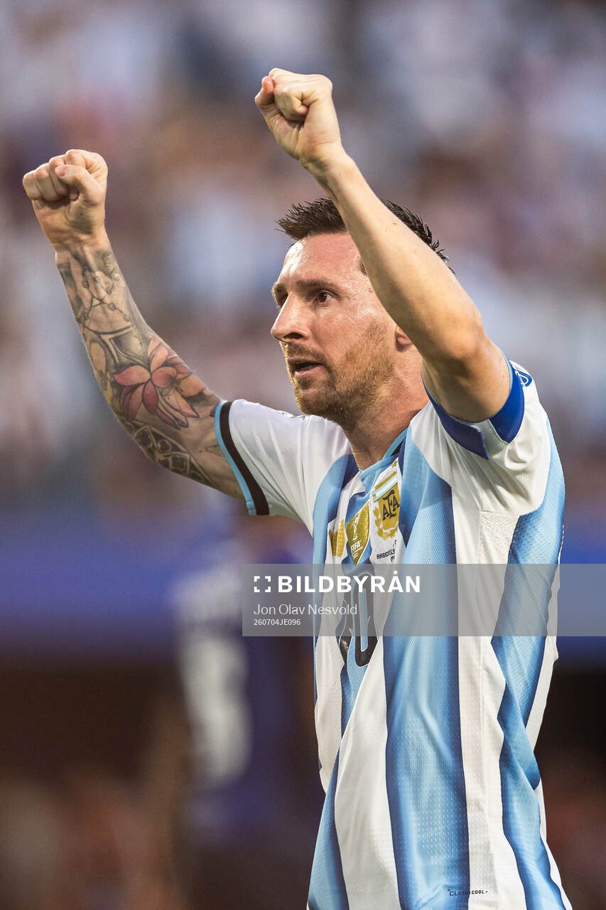 Lionel Messi of Argentina celebrates
